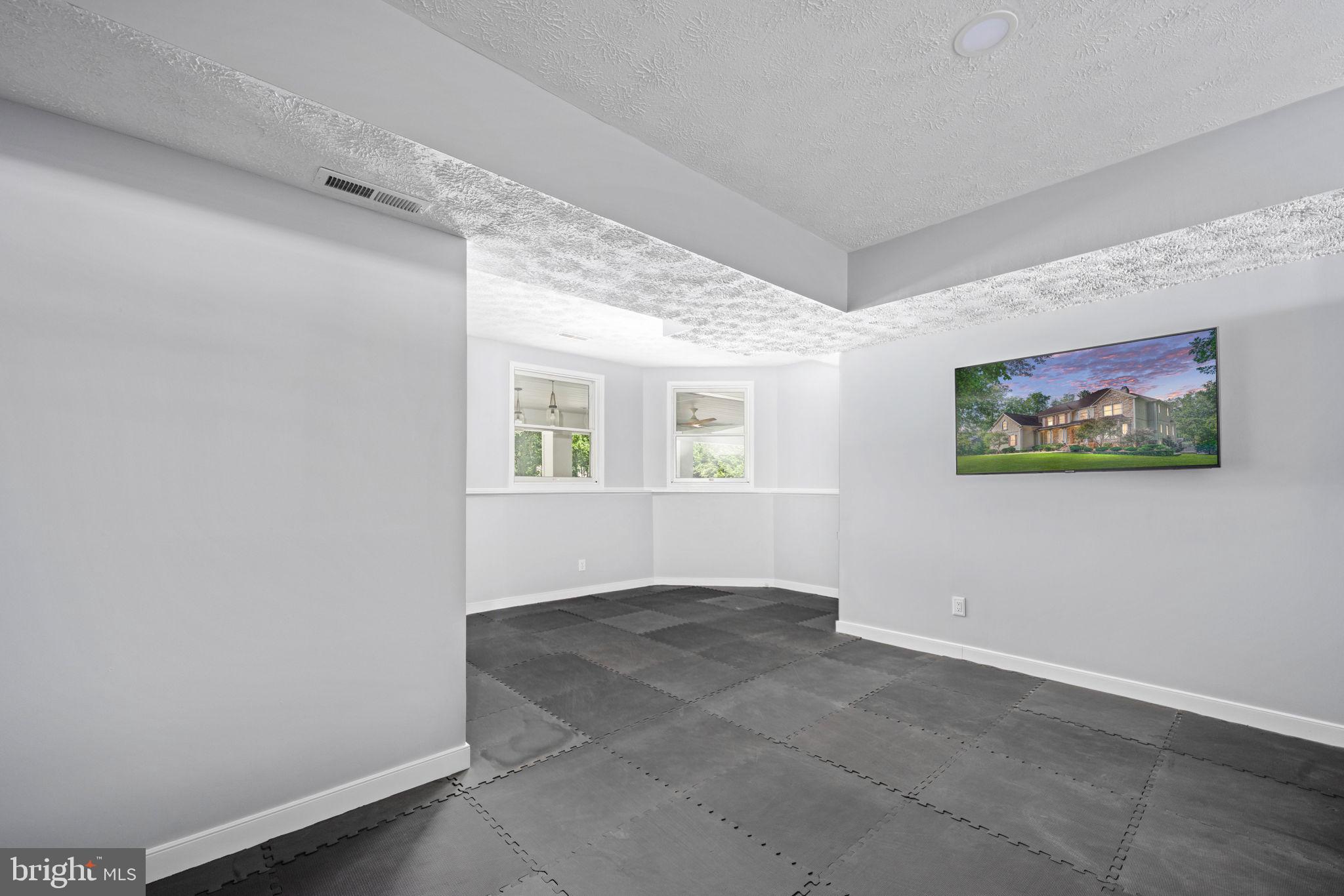 FAWN LAKE - Residential