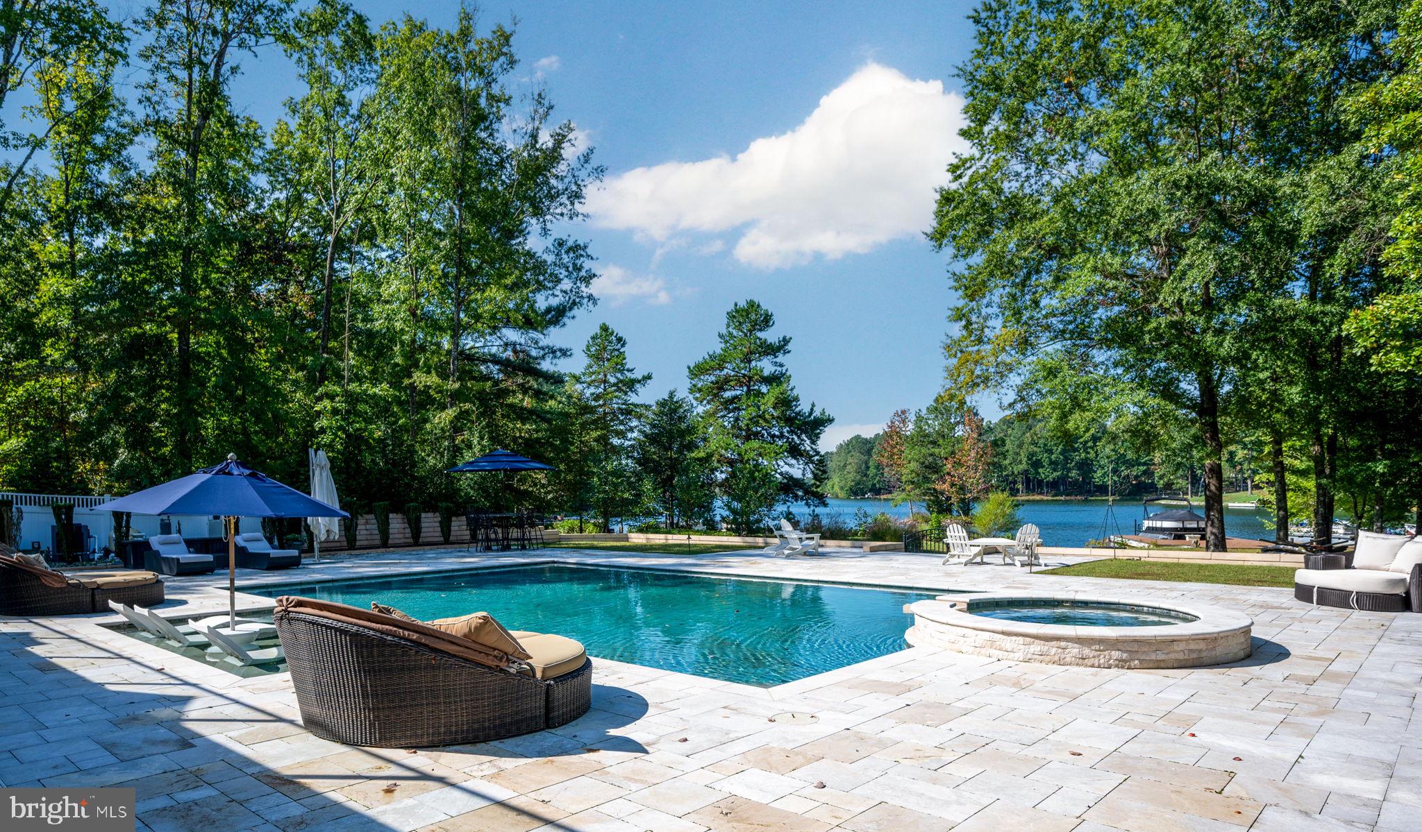 FAWN LAKE - Residential