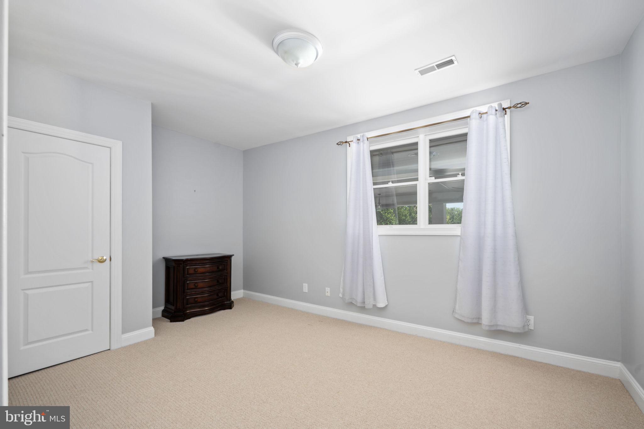 FAWN LAKE - Residential