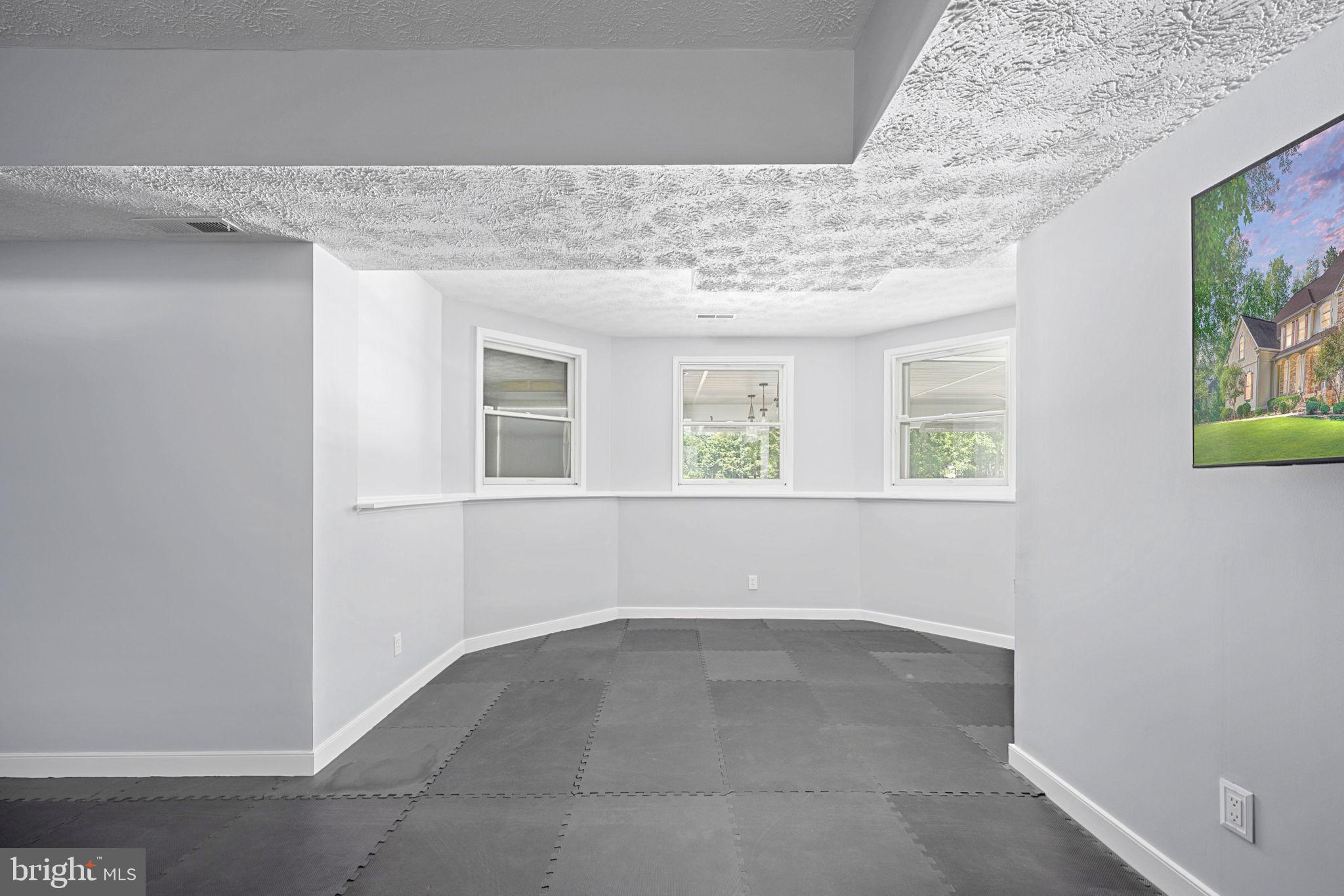 FAWN LAKE - Residential