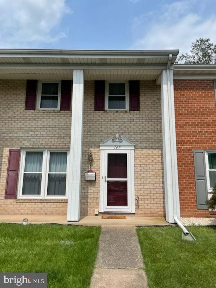 Gorgeous Townhouse in Boro of Sellersville! 3 bd., & 1 1/2 bath.  Generous size Living Room with Hardwood Floors! Awesome Brand New Kitchen, Stainless Steel Appliances, Granite, Pantry, Hardwood Floors. Fantastic Breakfast Room with Hardwood Floors, large picture window. First Floor convenient Laundry Area! Back Door exit to Covered Patio, Storage Room, nice yard plus storage shed! Full unfinished basement .Freshly Painted t/o, unit is in excellent condition! No Association Fees!