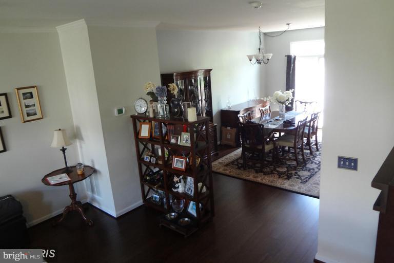 HAWTHORNE - Residential Lease