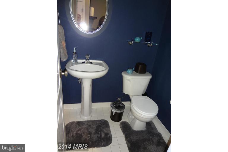 HAWTHORNE - Residential Lease