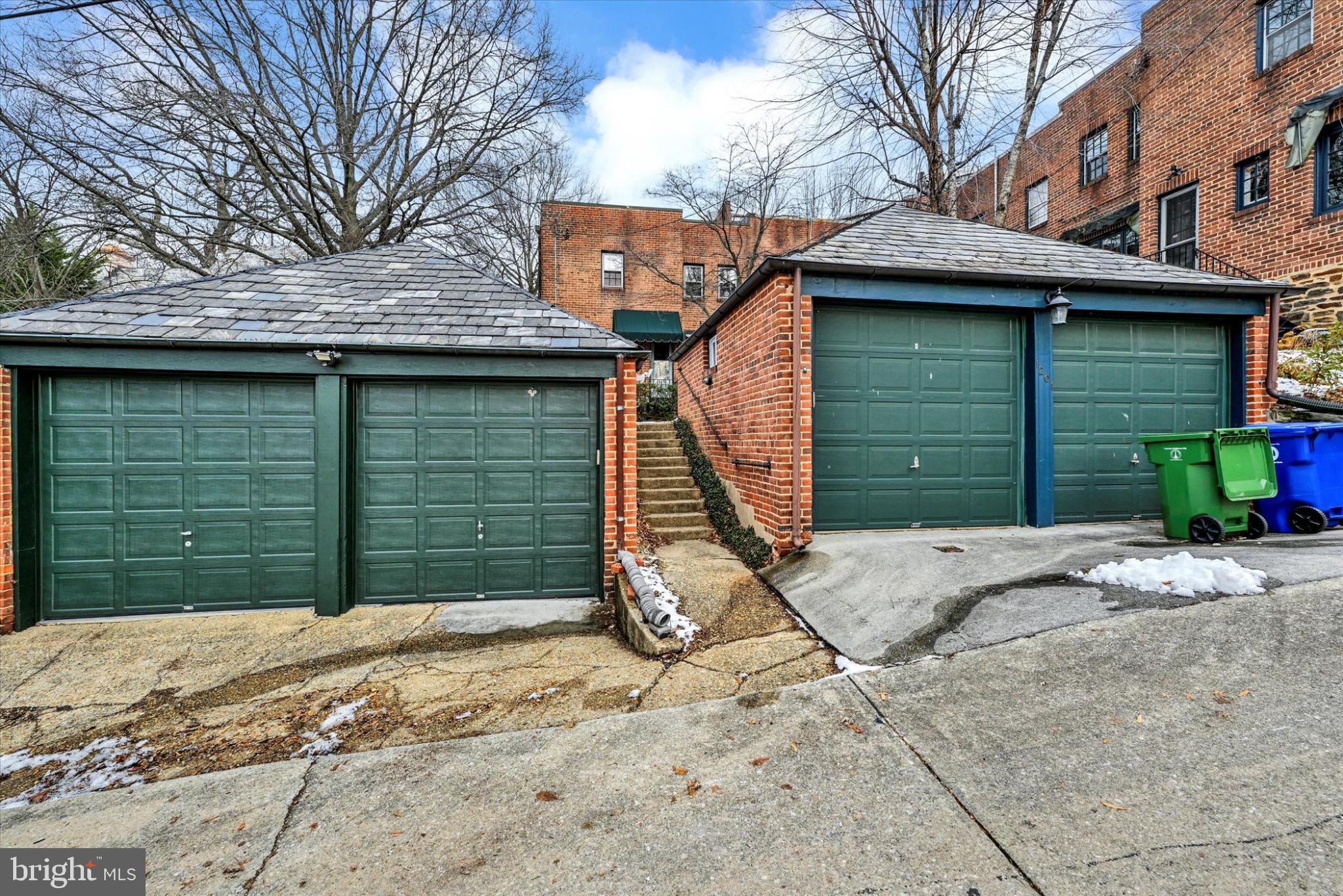 ORIGINAL NORTHWOOD - Residential