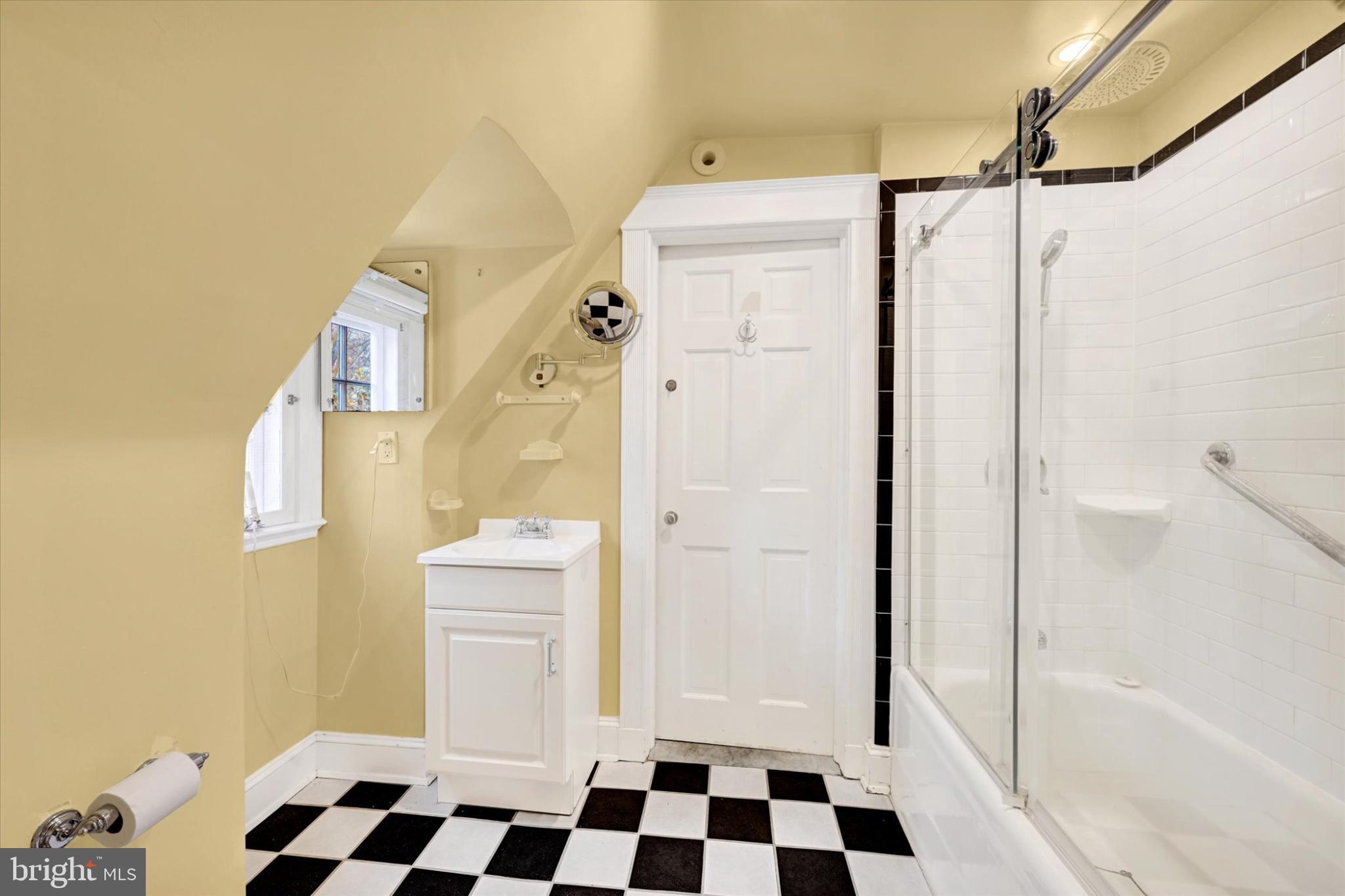 ORIGINAL NORTHWOOD - Residential