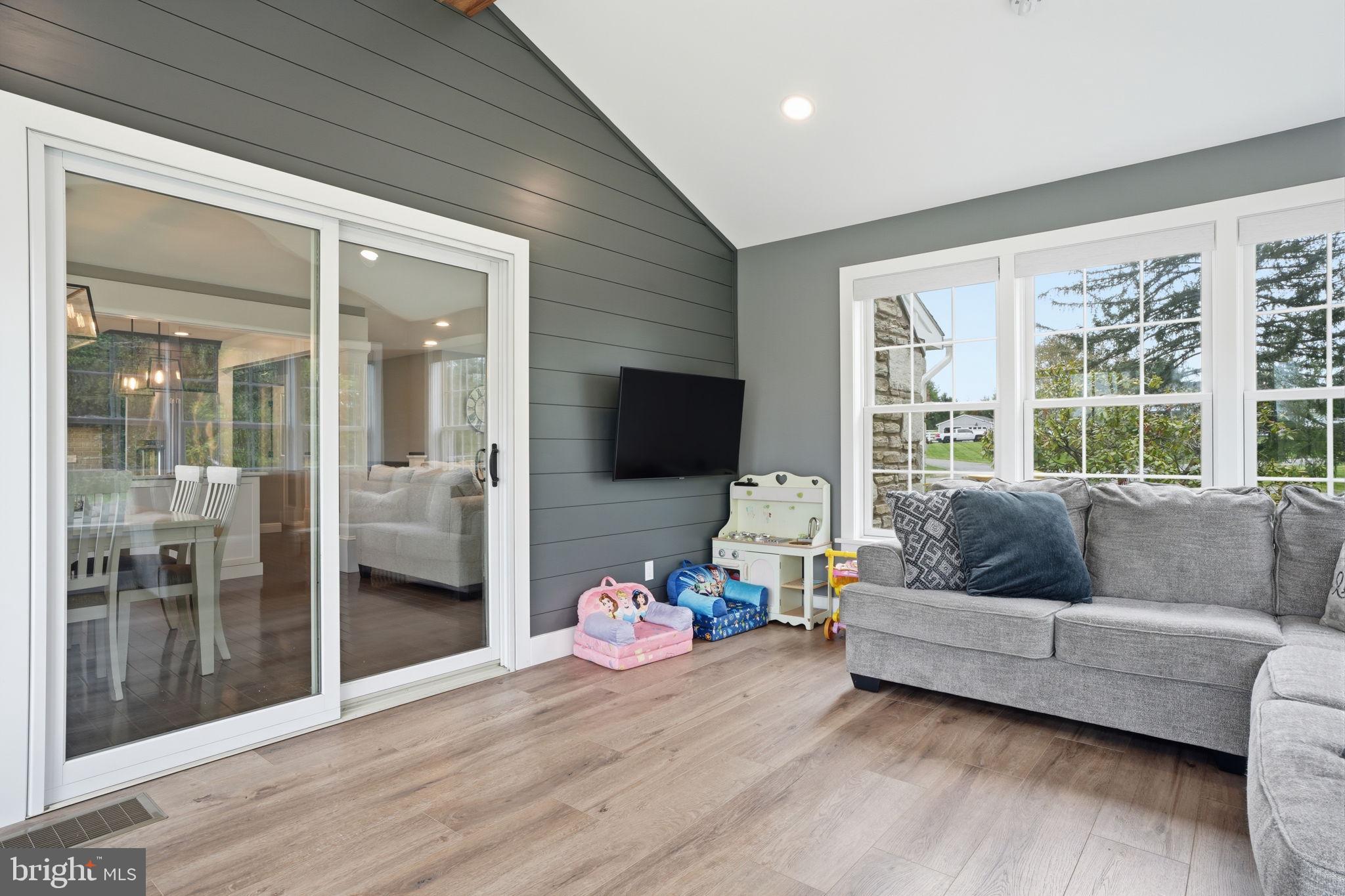 WRENWOOD - Residential