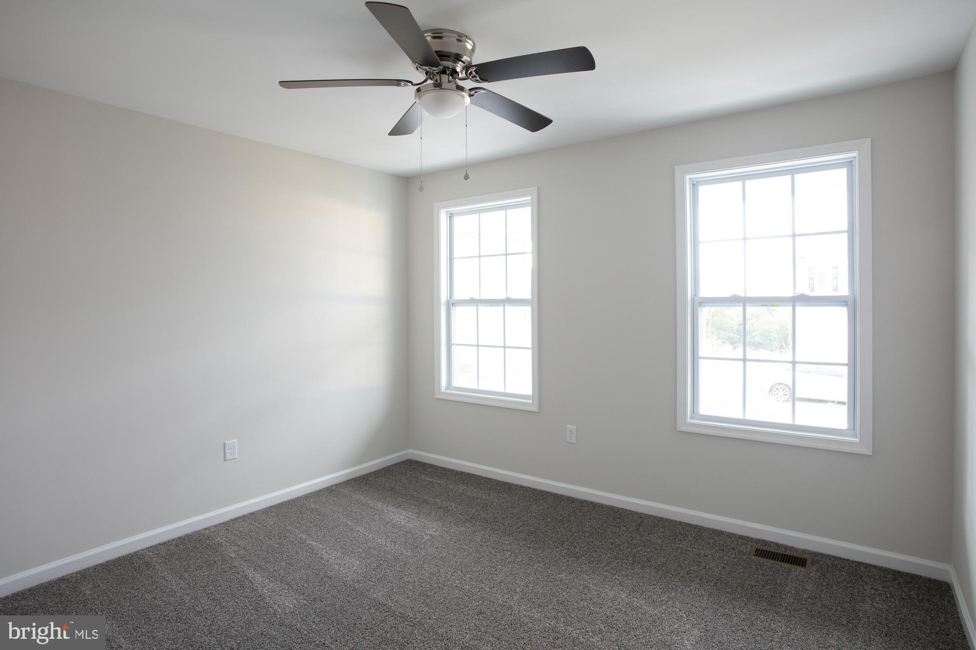 MIDDLE CREEK MANOR - Residential