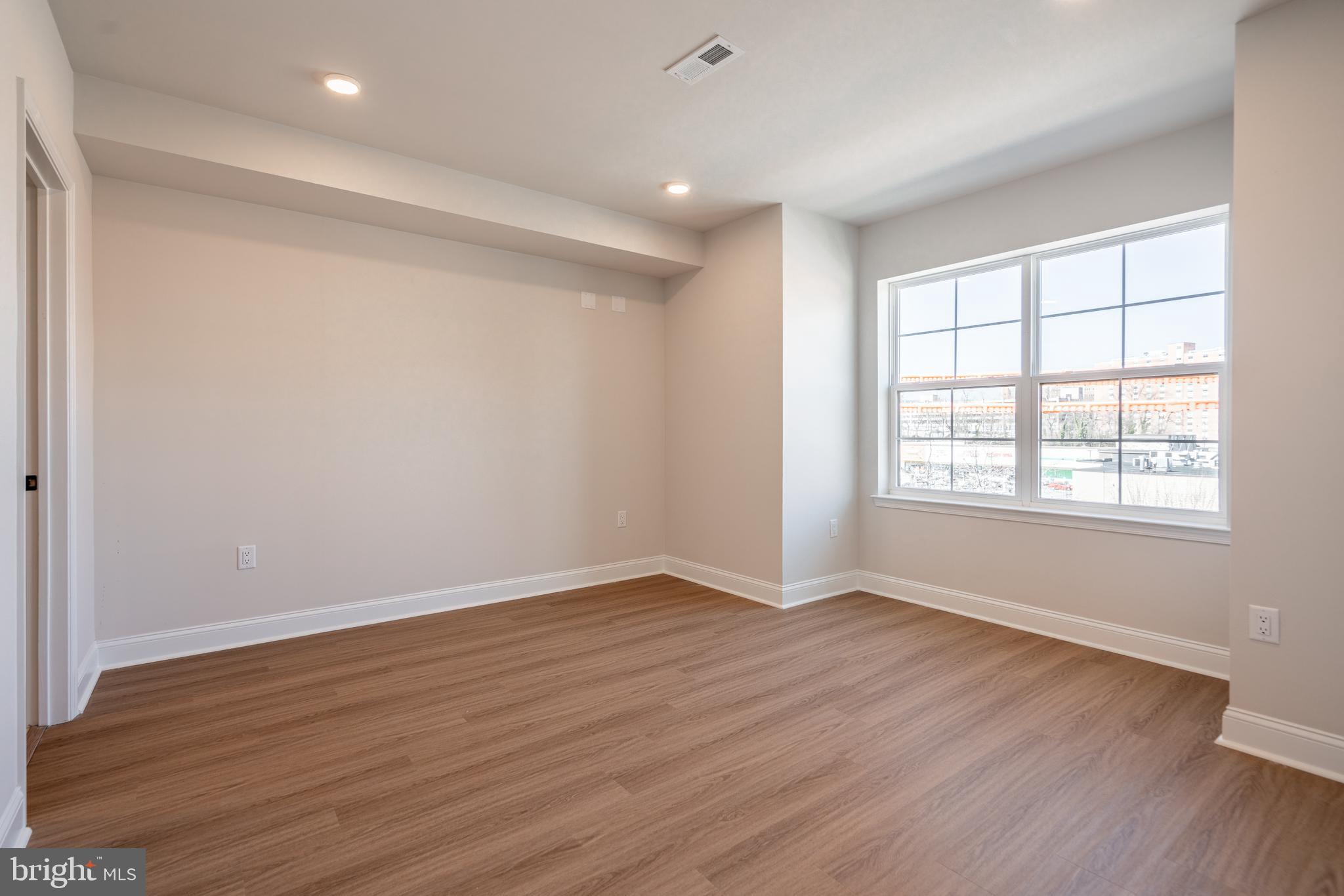 WYNNEFIELD HEIGHTS - Residential