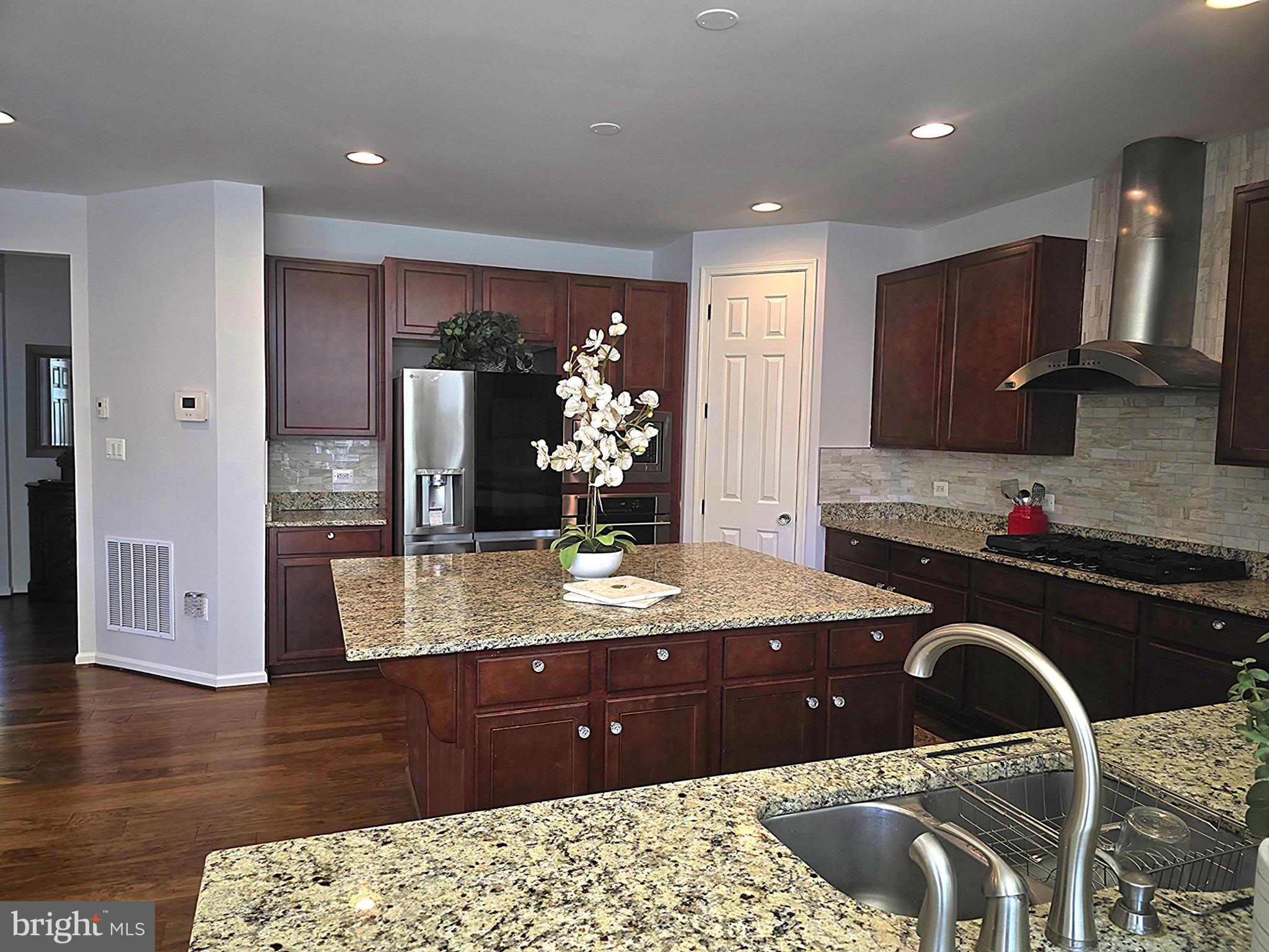 JAMISONS FARM - Residential