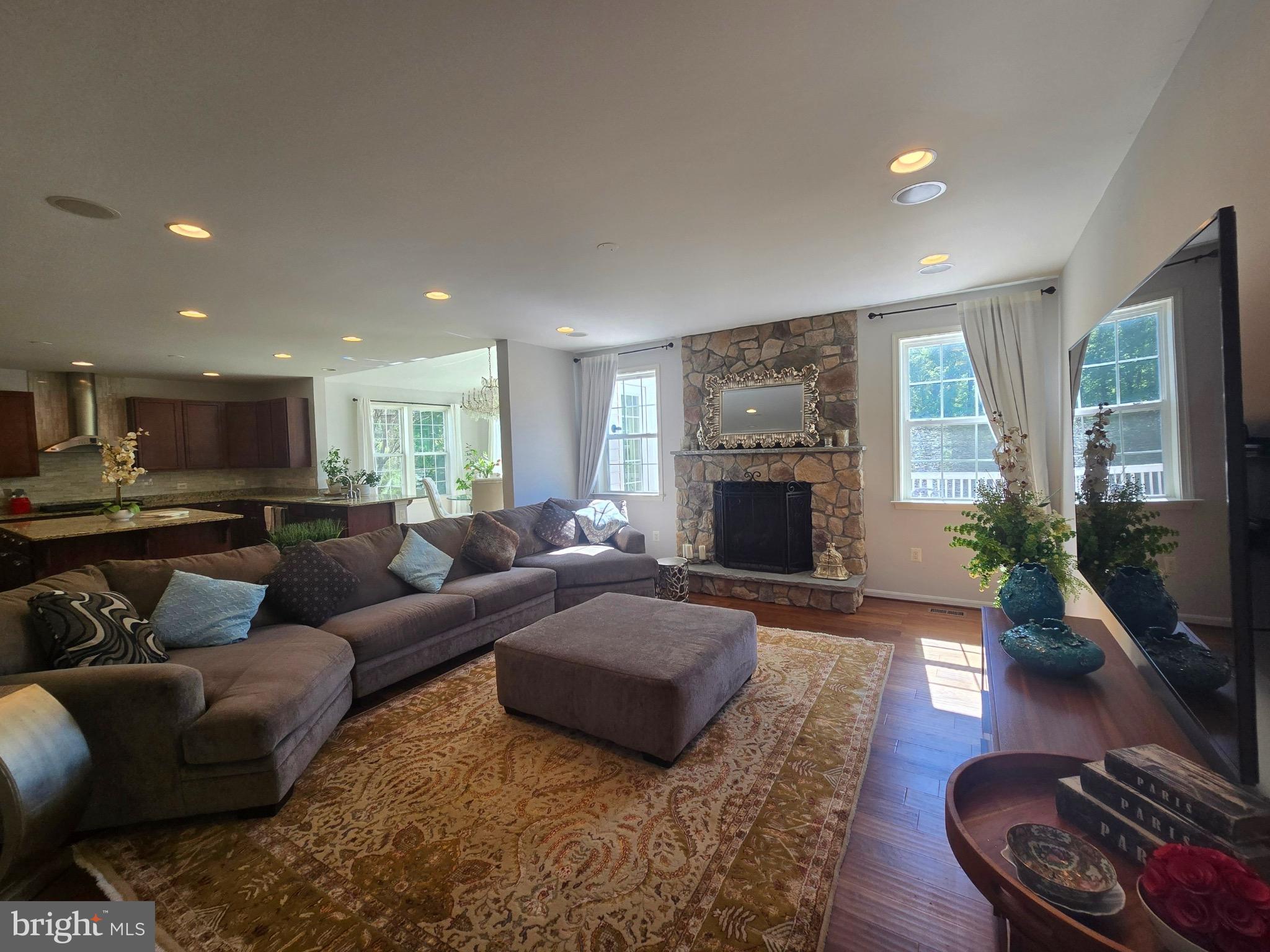 JAMISONS FARM - Residential