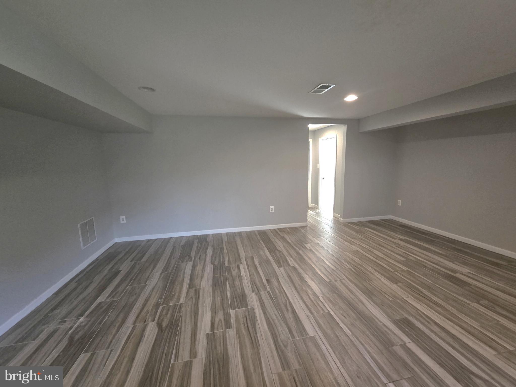 JAMISONS FARM - Residential