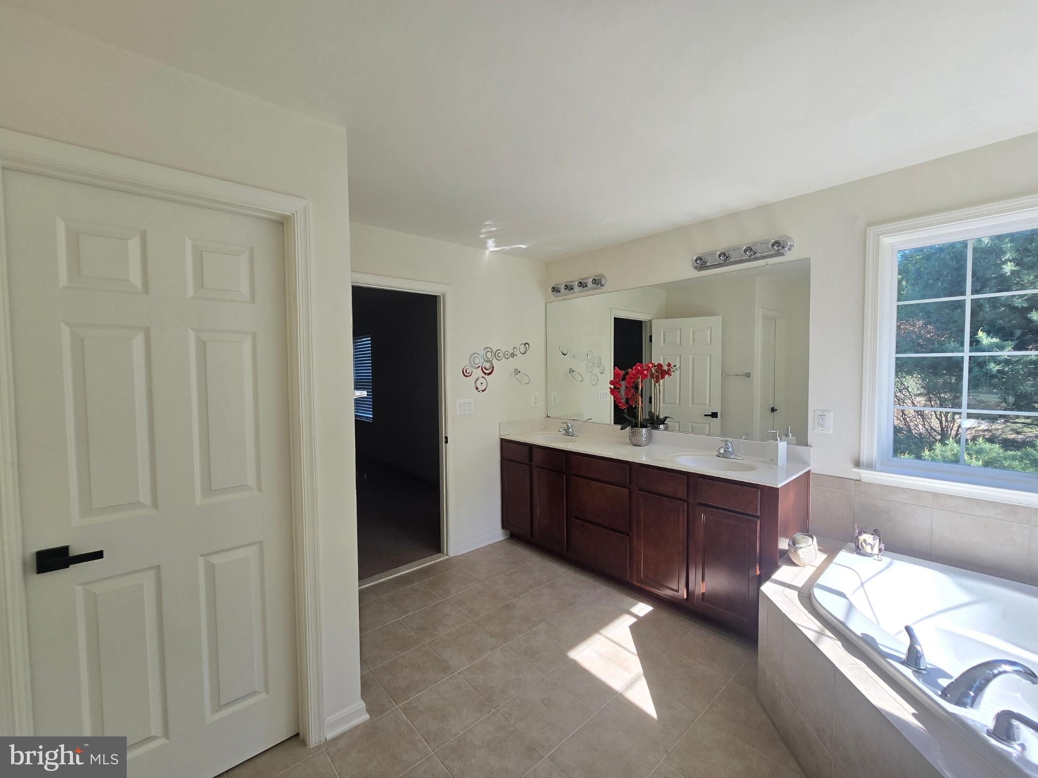 JAMISONS FARM - Residential