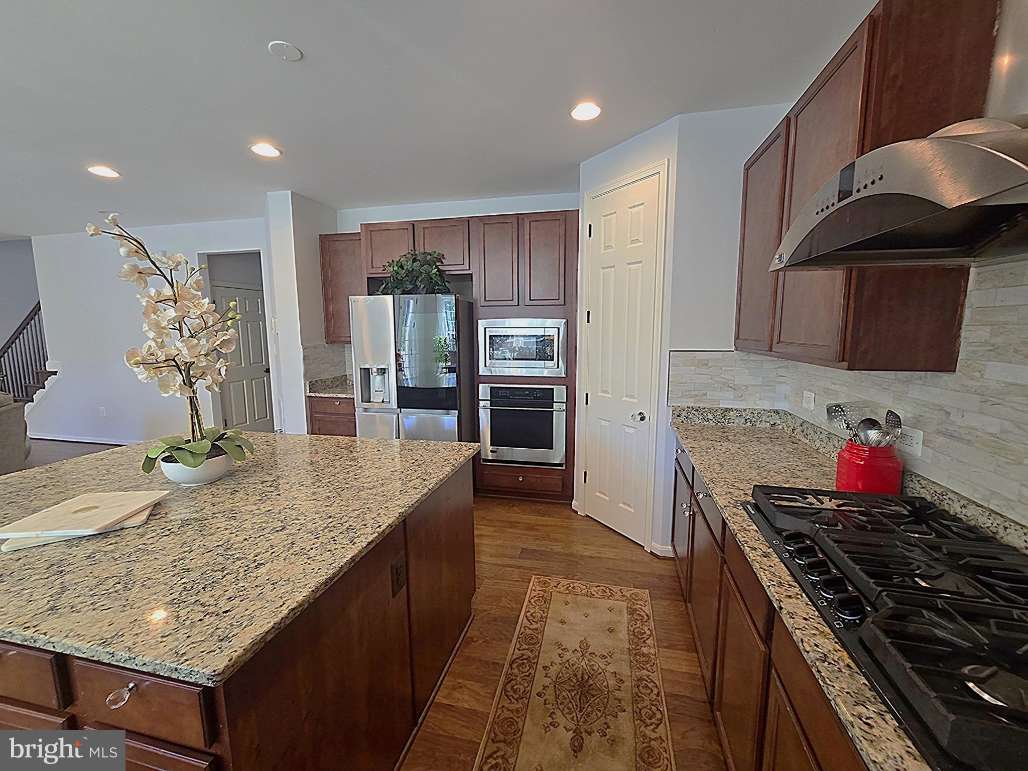 JAMISONS FARM - Residential