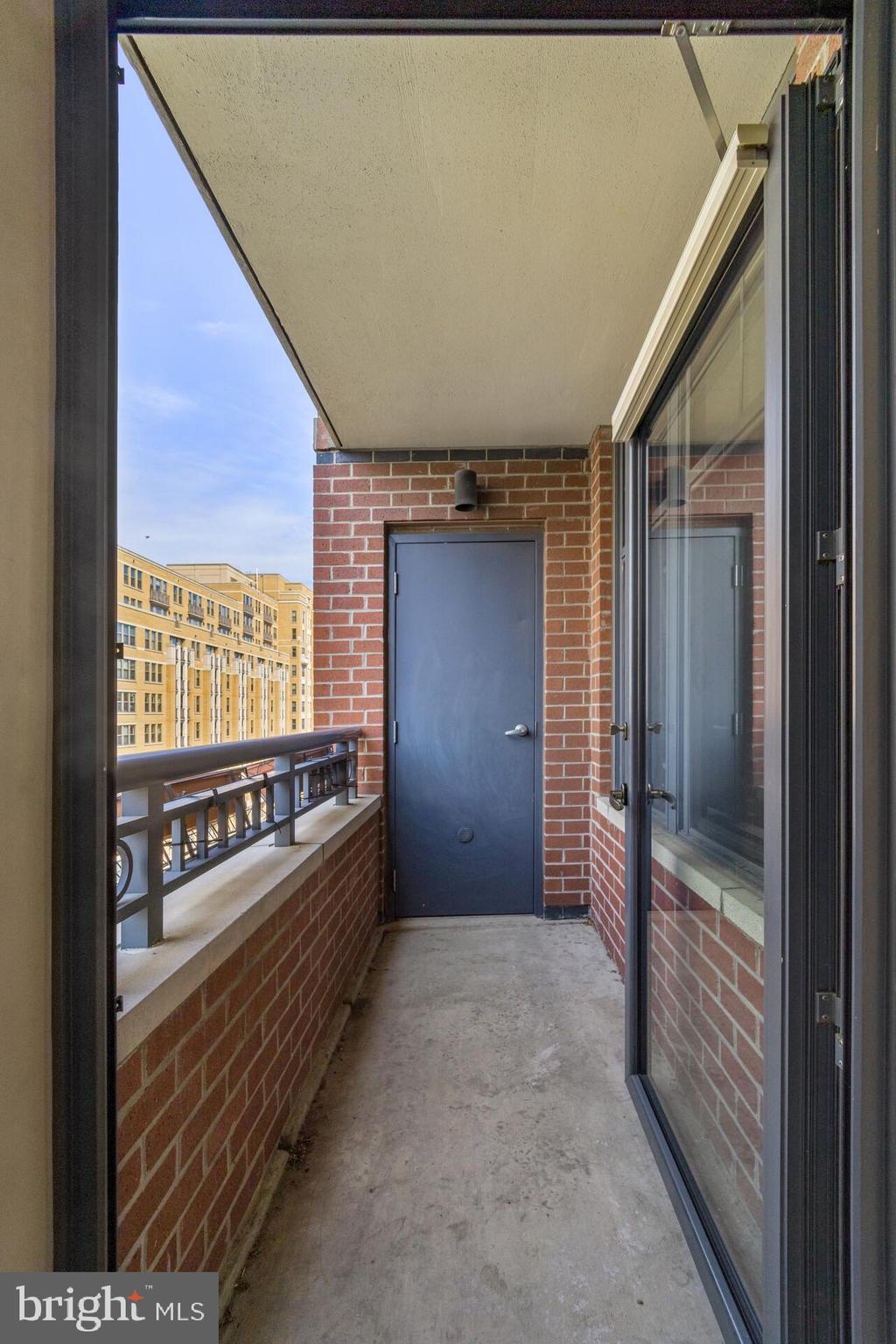 CLARENDON - Residential Lease