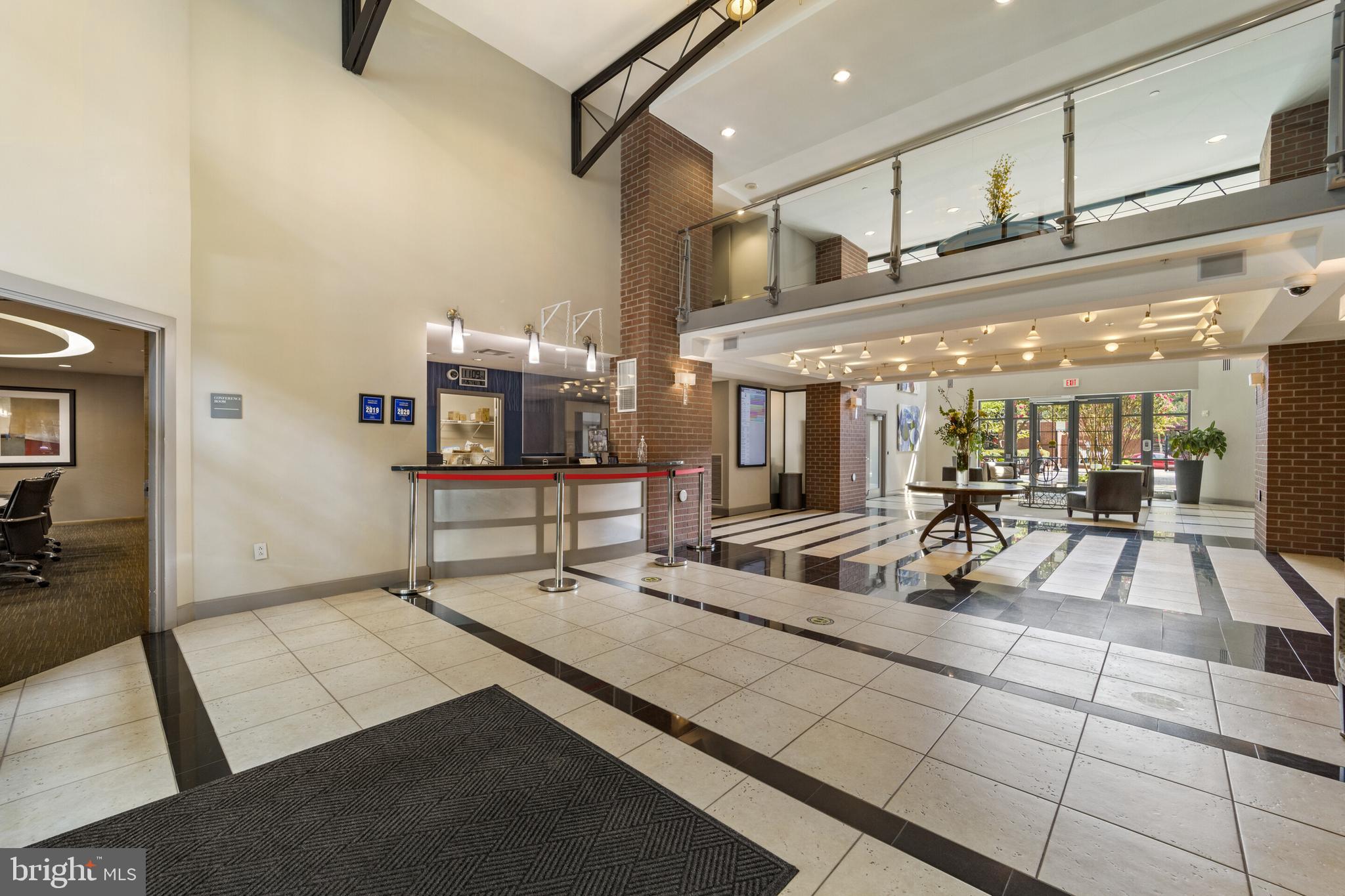 CLARENDON - Residential Lease