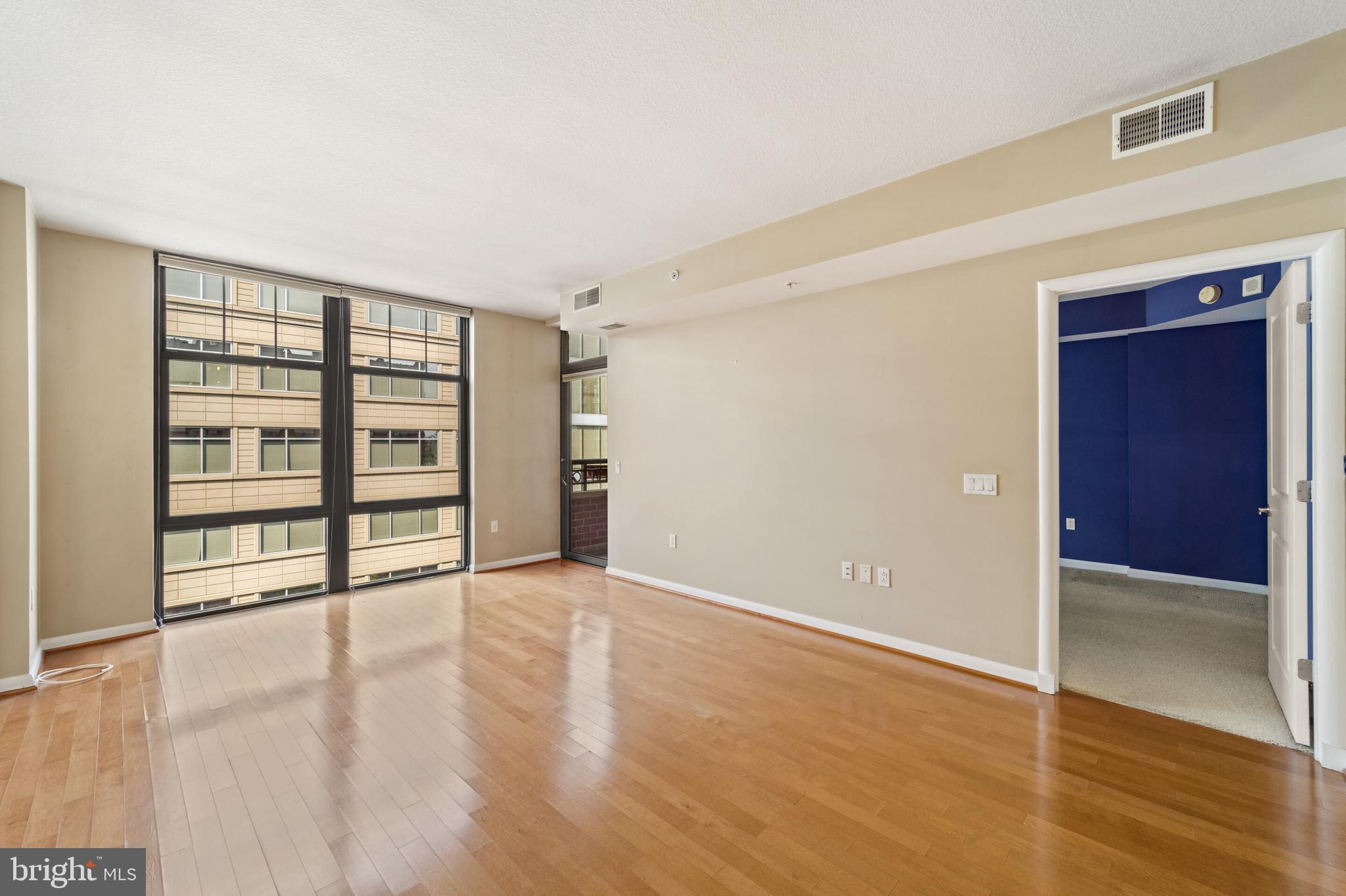 CLARENDON - Residential Lease