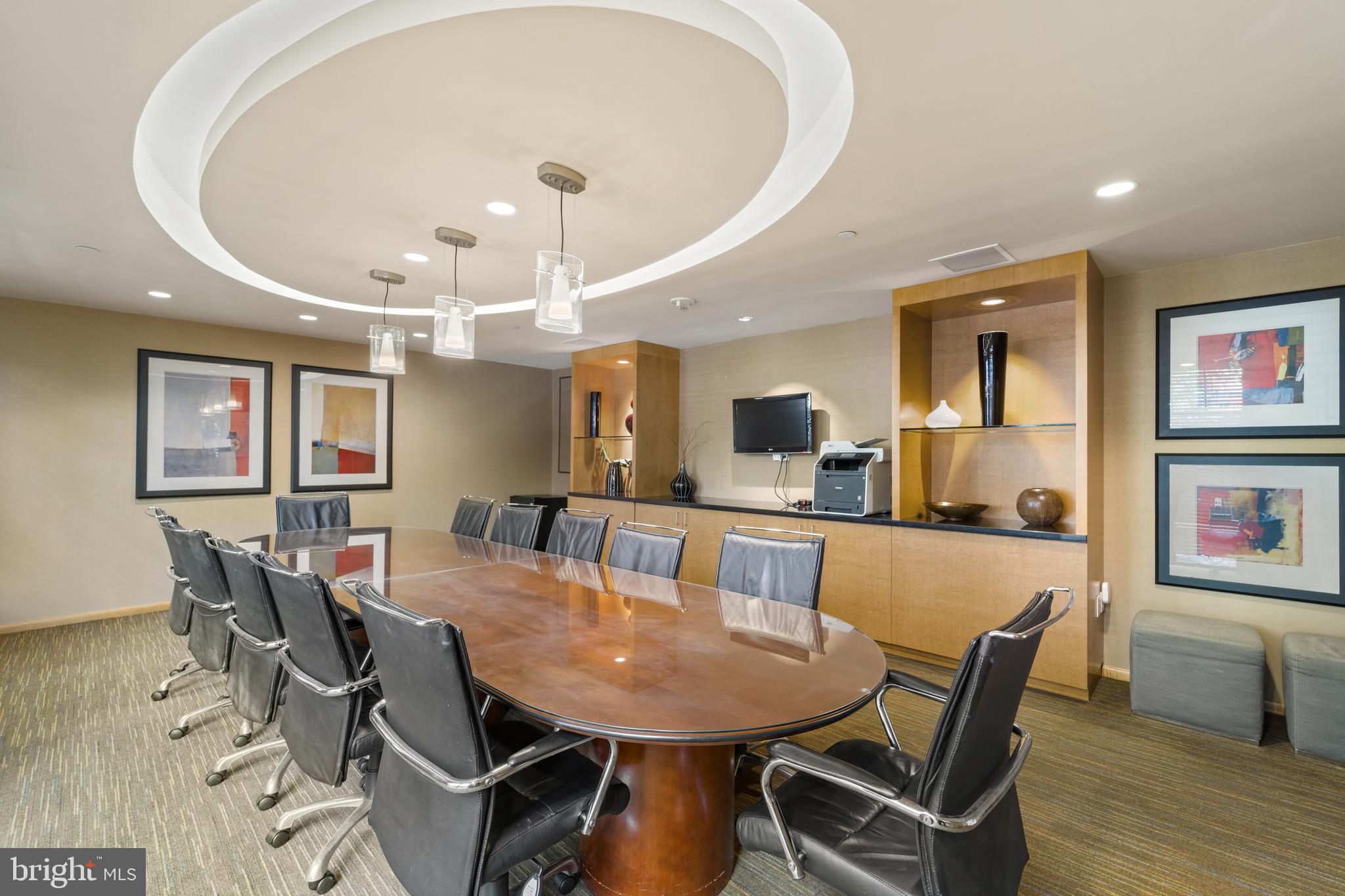 CLARENDON - Residential Lease