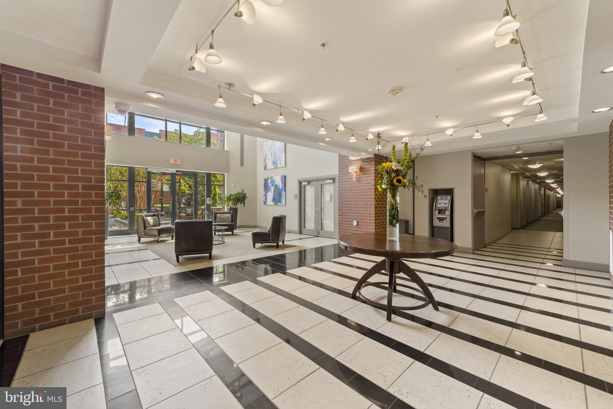 CLARENDON - Residential Lease