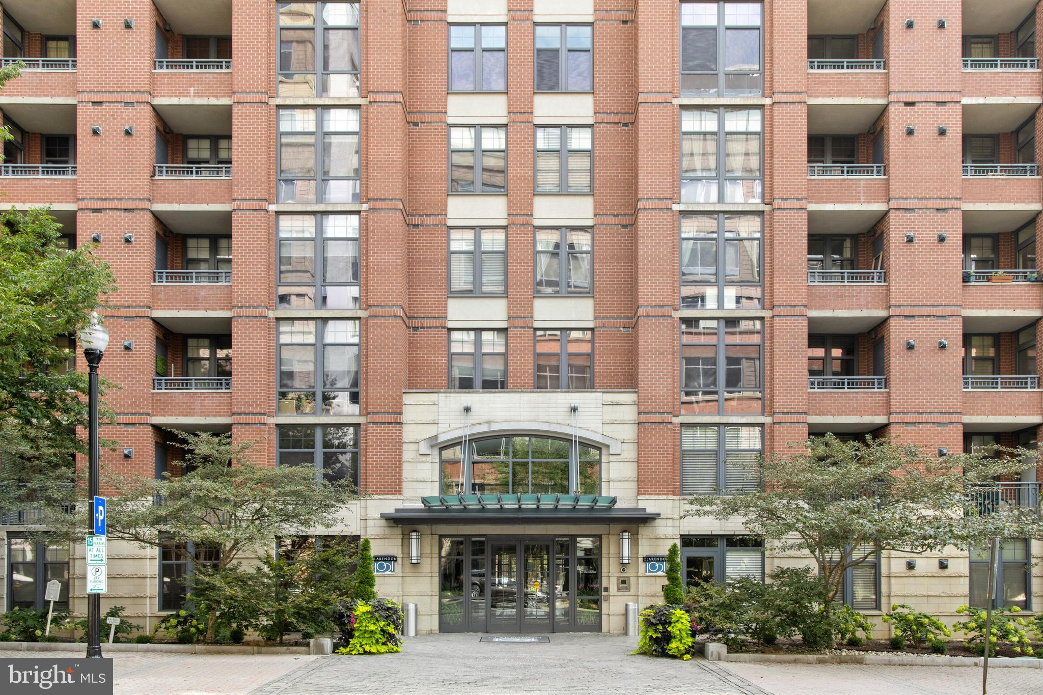 CLARENDON - Residential Lease