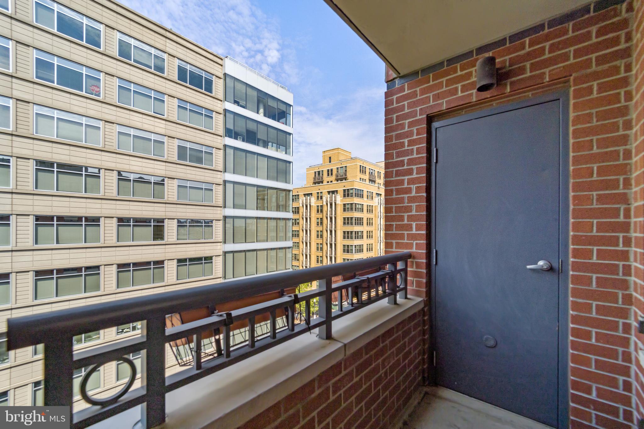 CLARENDON - Residential Lease