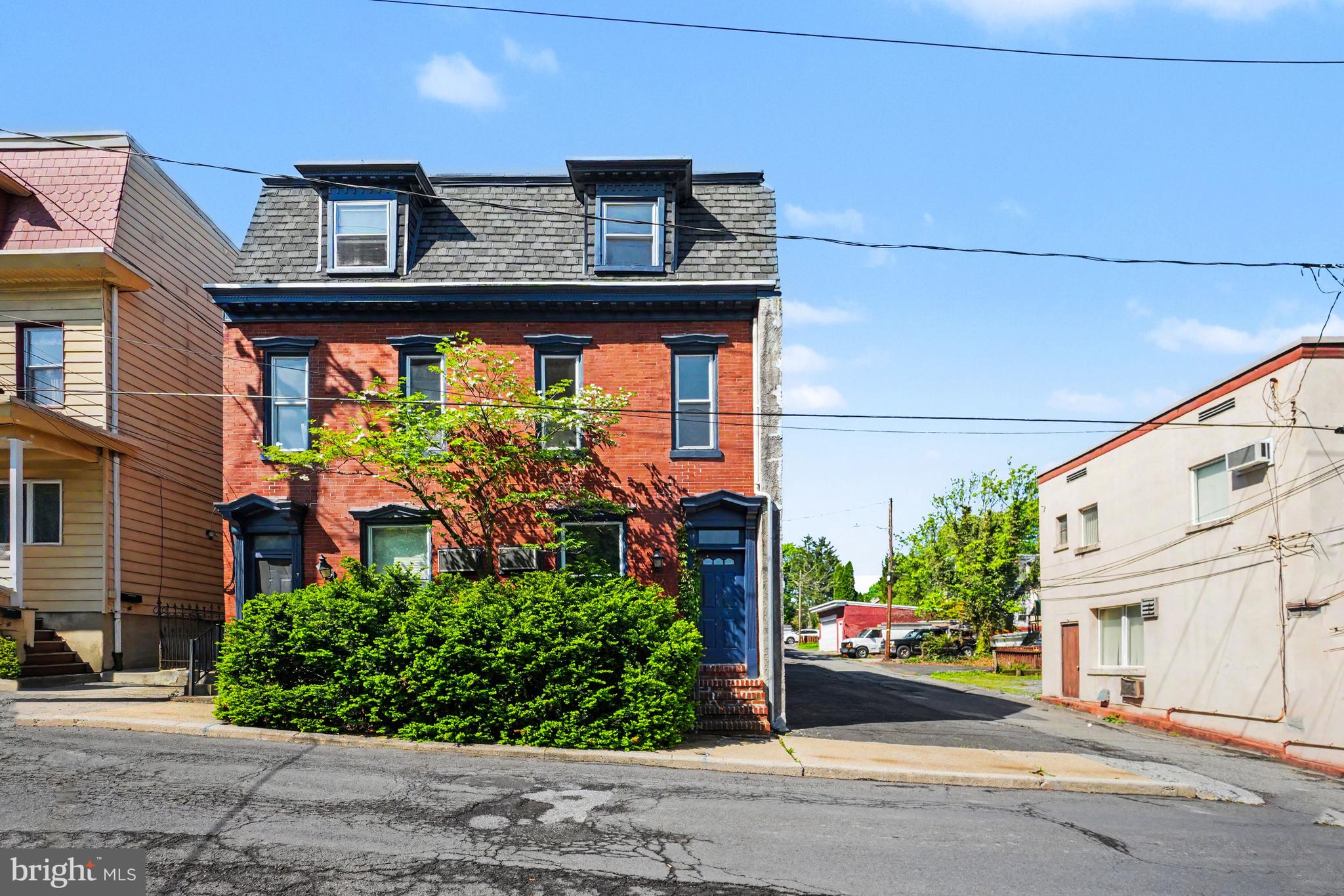 POTTSVILLE - Residential