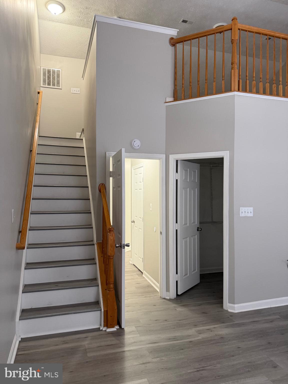 PARK RIDGE - Residential Lease