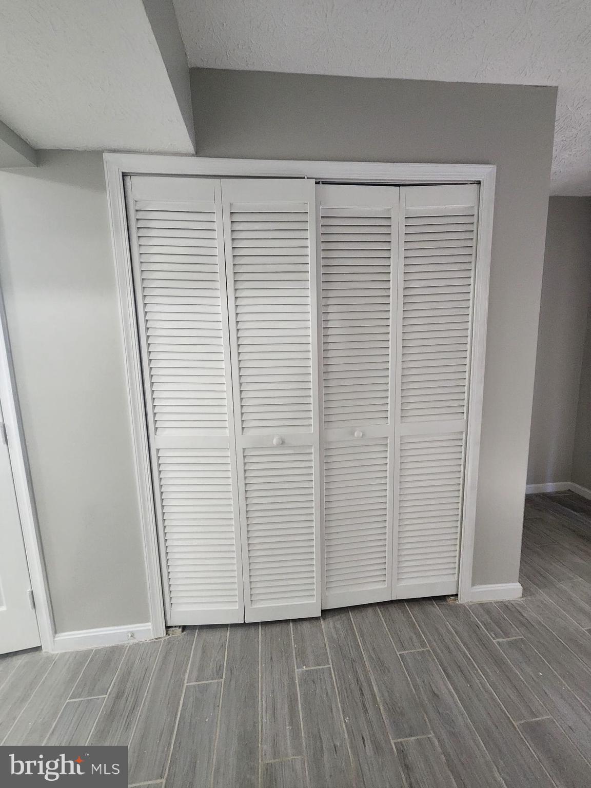 PARK RIDGE - Residential Lease