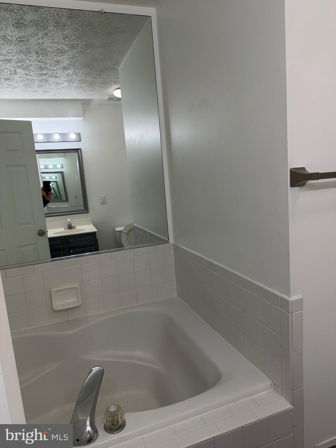 PARK RIDGE - Residential Lease