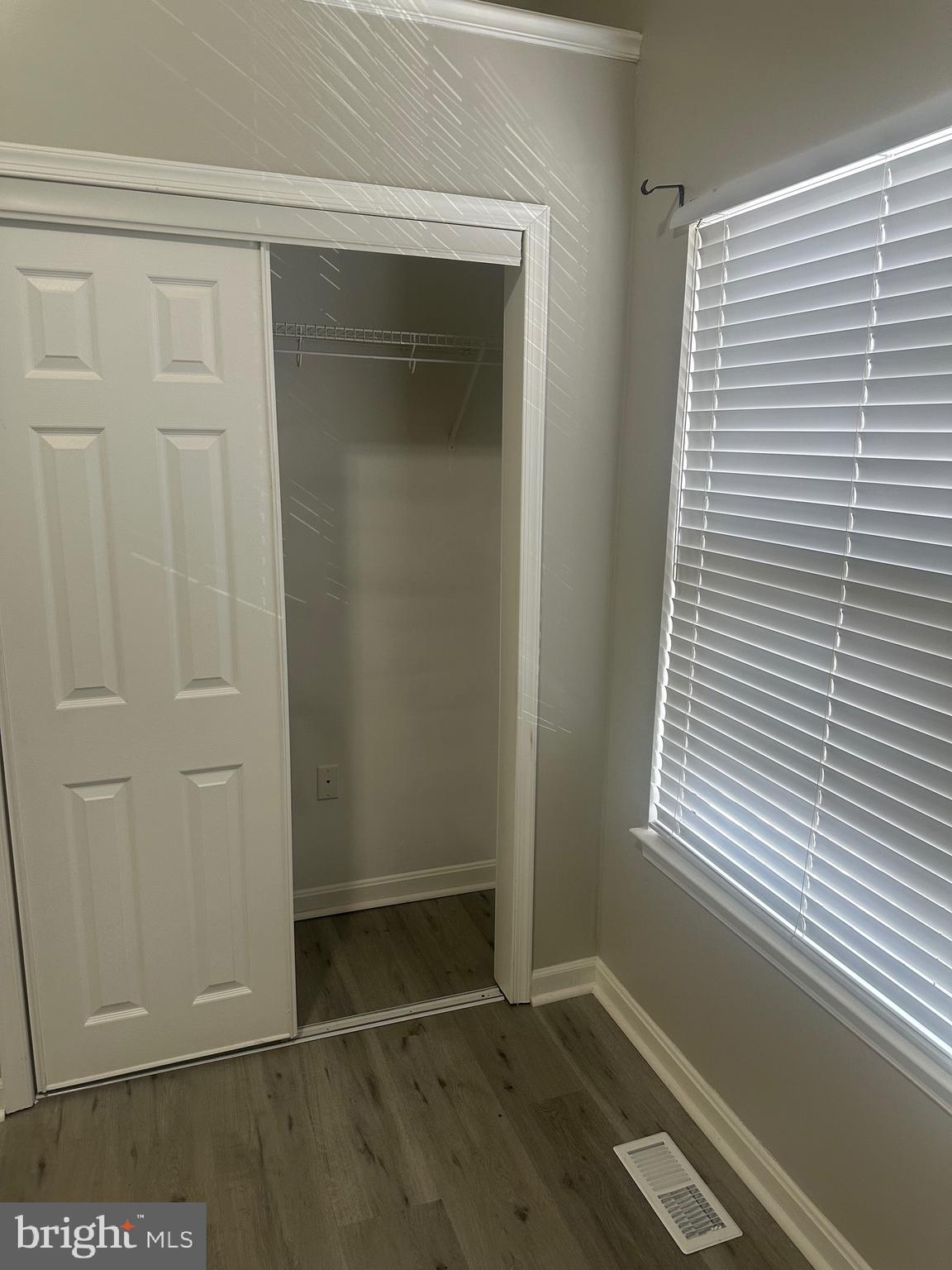 PARK RIDGE - Residential Lease