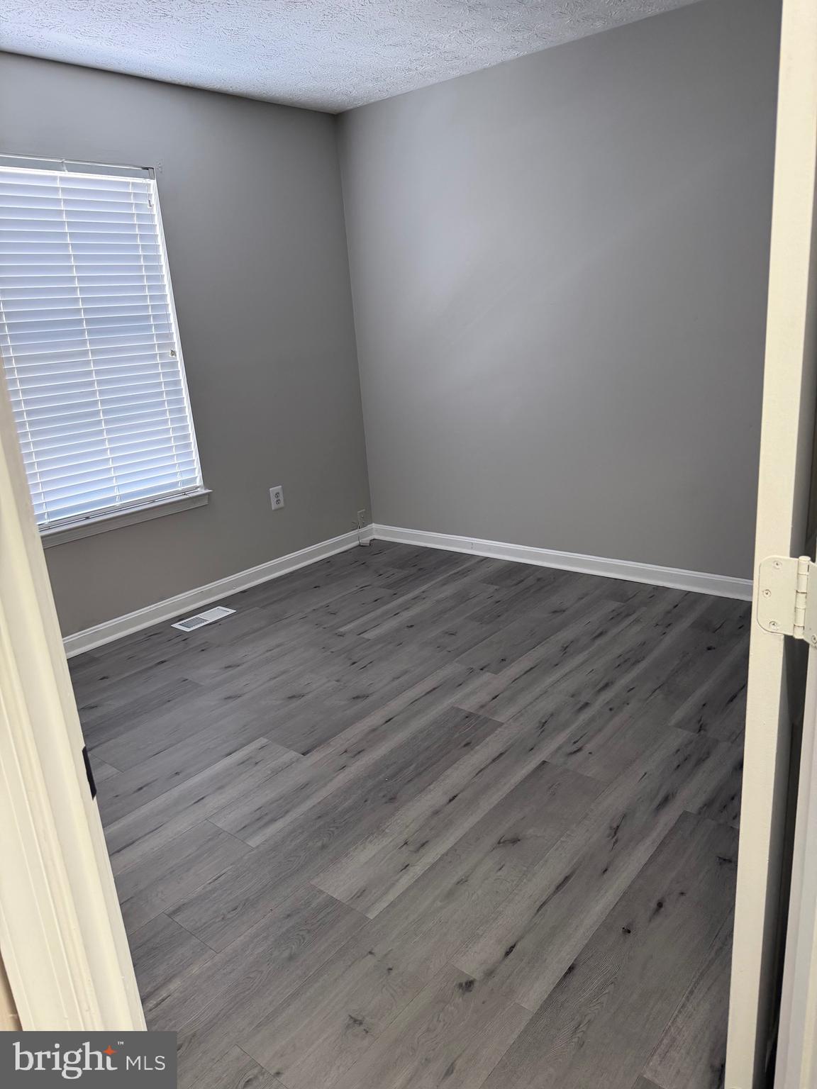 PARK RIDGE - Residential Lease