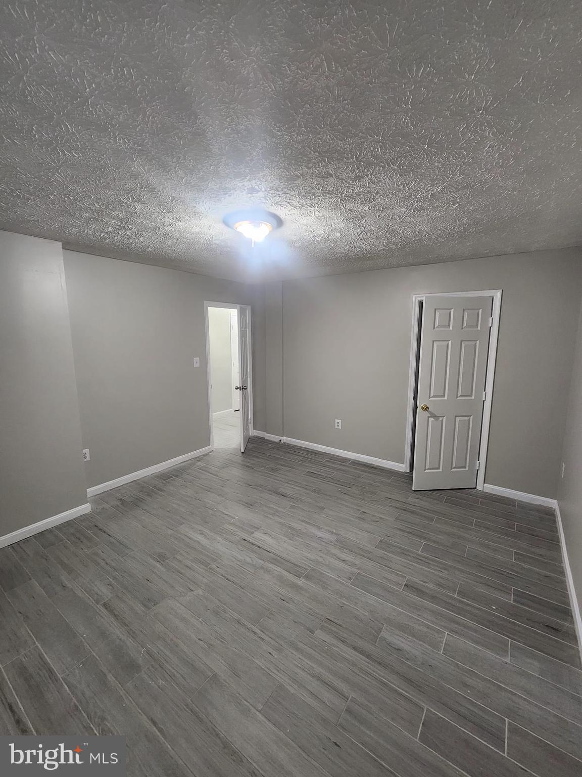 PARK RIDGE - Residential Lease