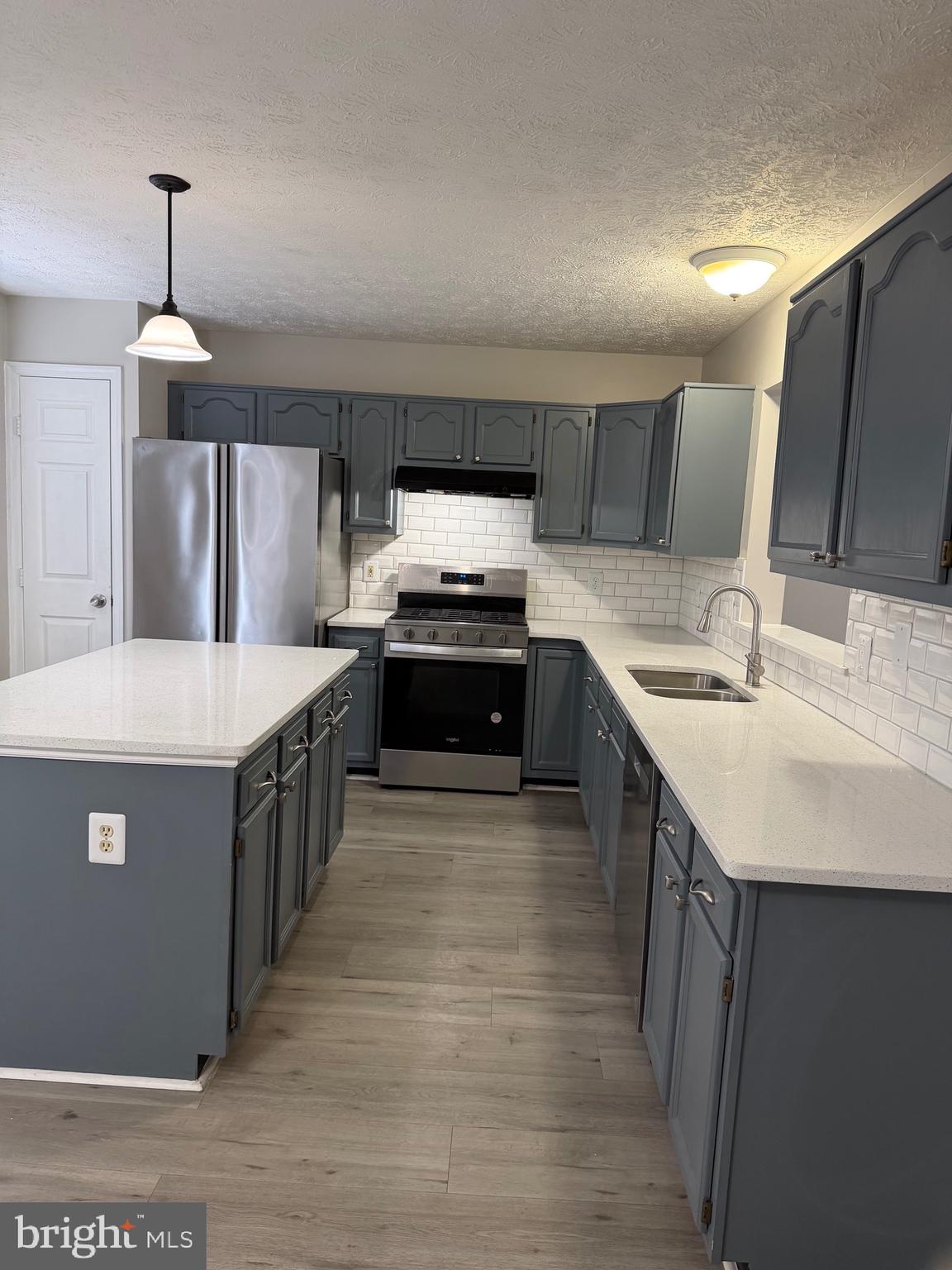 PARK RIDGE - Residential Lease