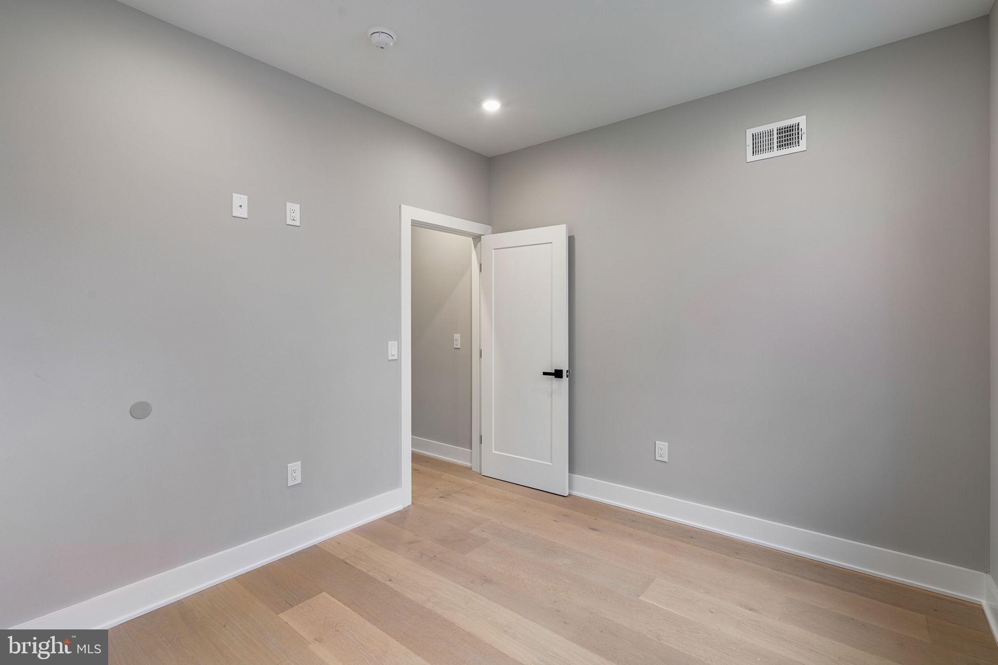 EAST PASSYUNK CROSSING - Residential