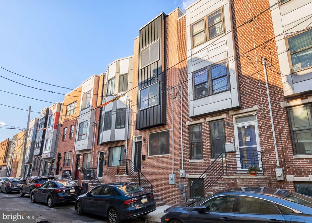 Photo of 717 Mercy Street, PHILADELPHIA, PA 19148 (MLS # PAPH2567398)