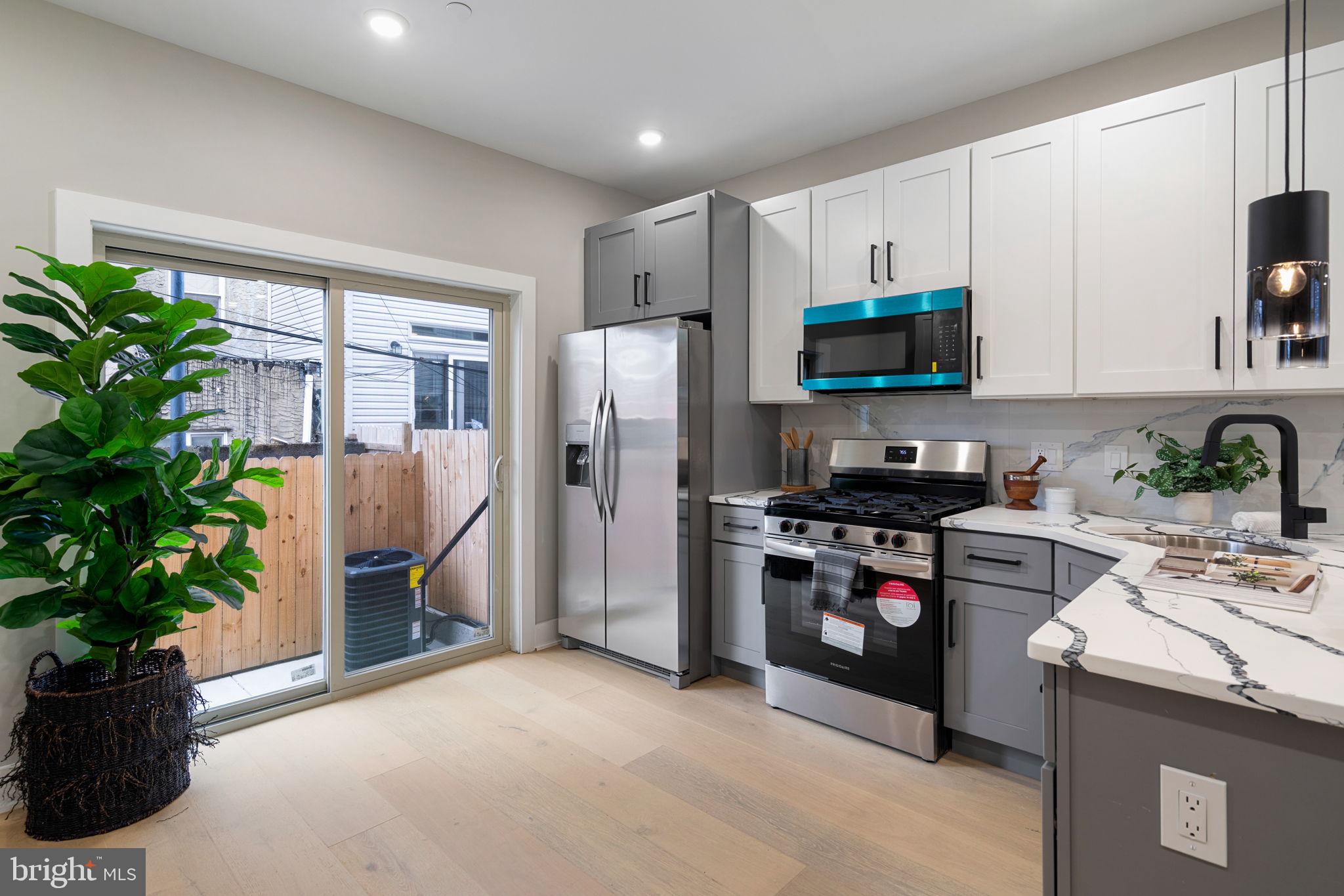 EAST PASSYUNK CROSSING - Residential