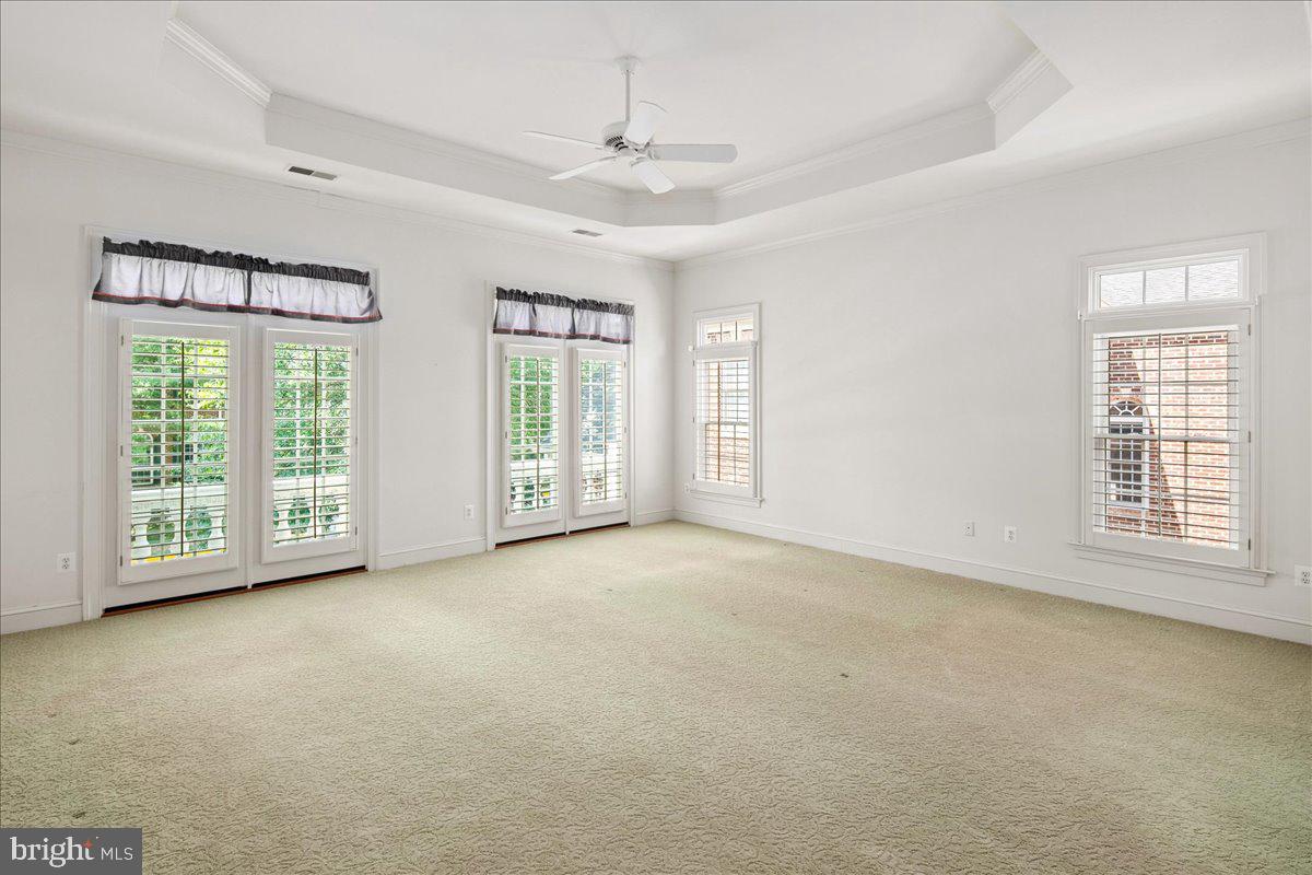 WILSHYRE OF MCLEAN - Residential