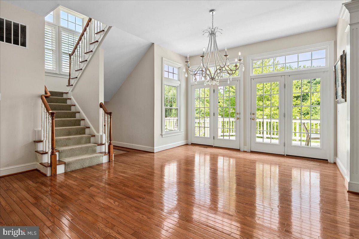 WILSHYRE OF MCLEAN - Residential