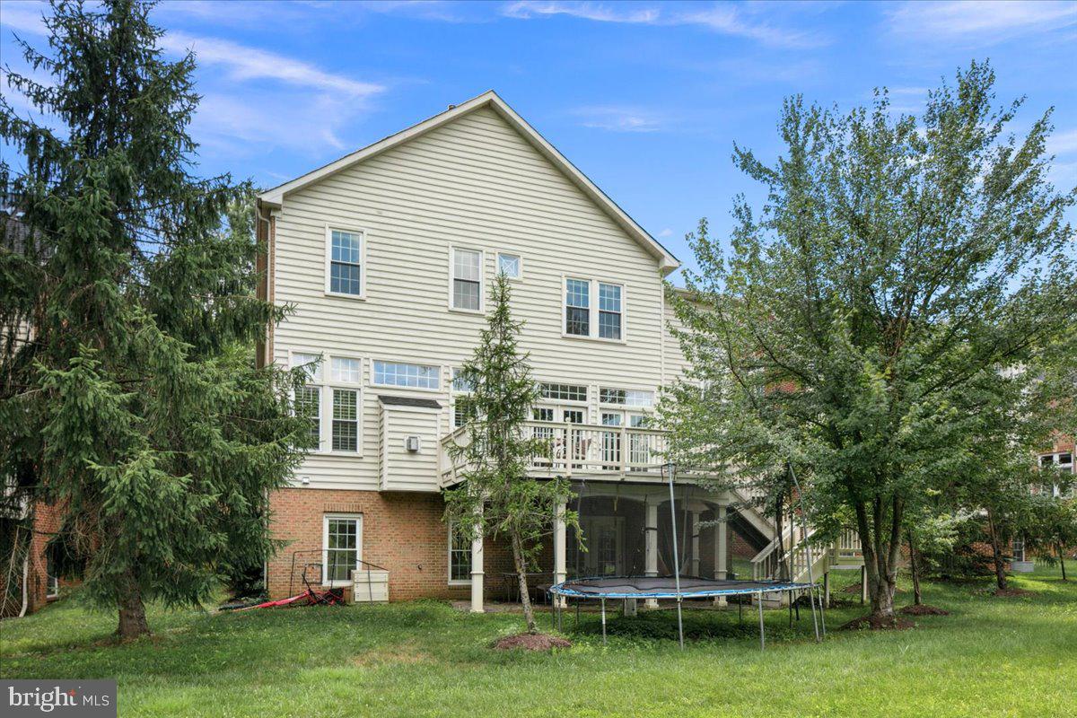 WILSHYRE OF MCLEAN - Residential