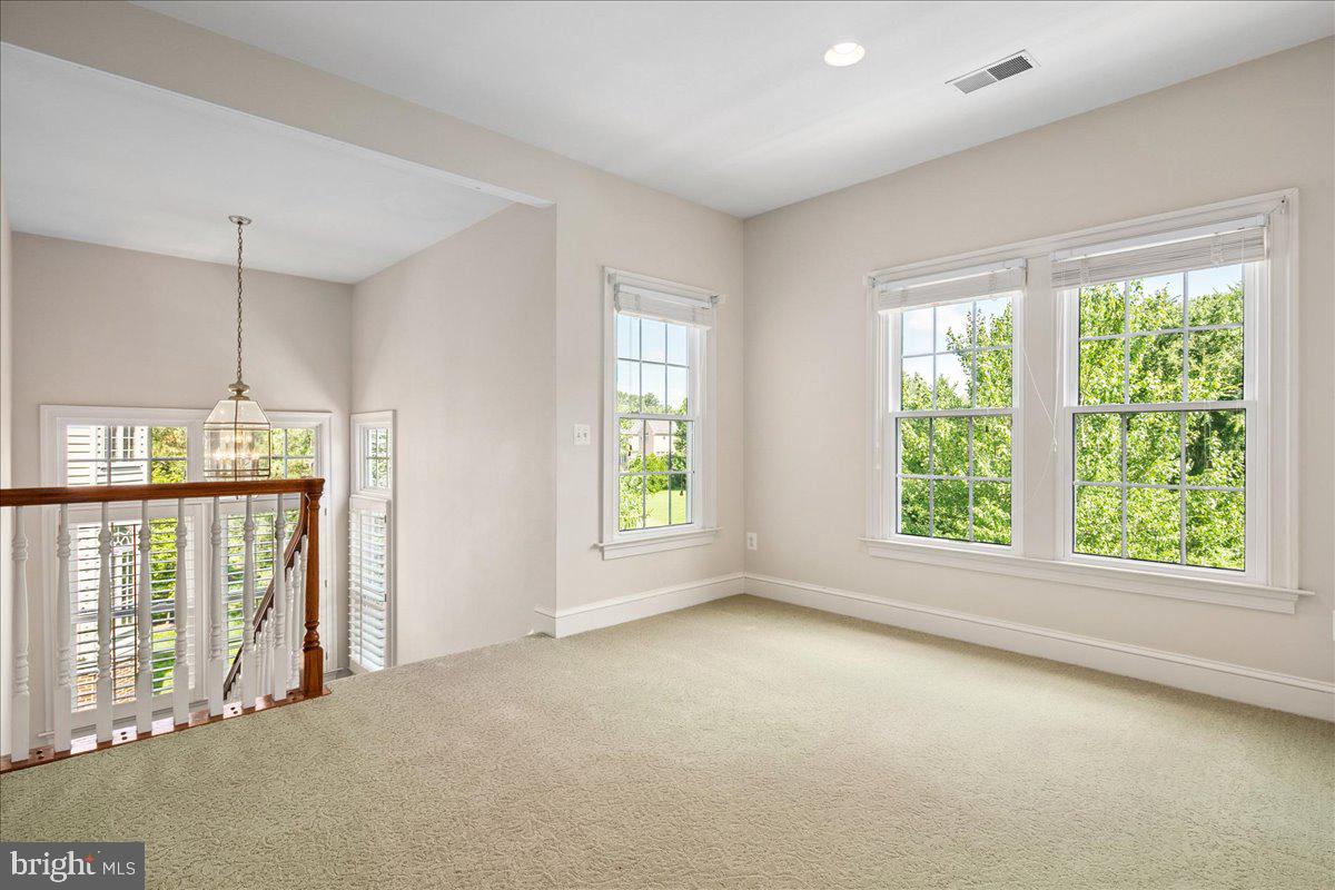 WILSHYRE OF MCLEAN - Residential