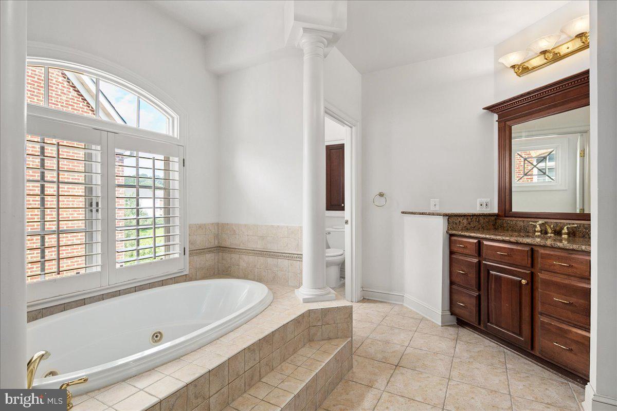 WILSHYRE OF MCLEAN - Residential