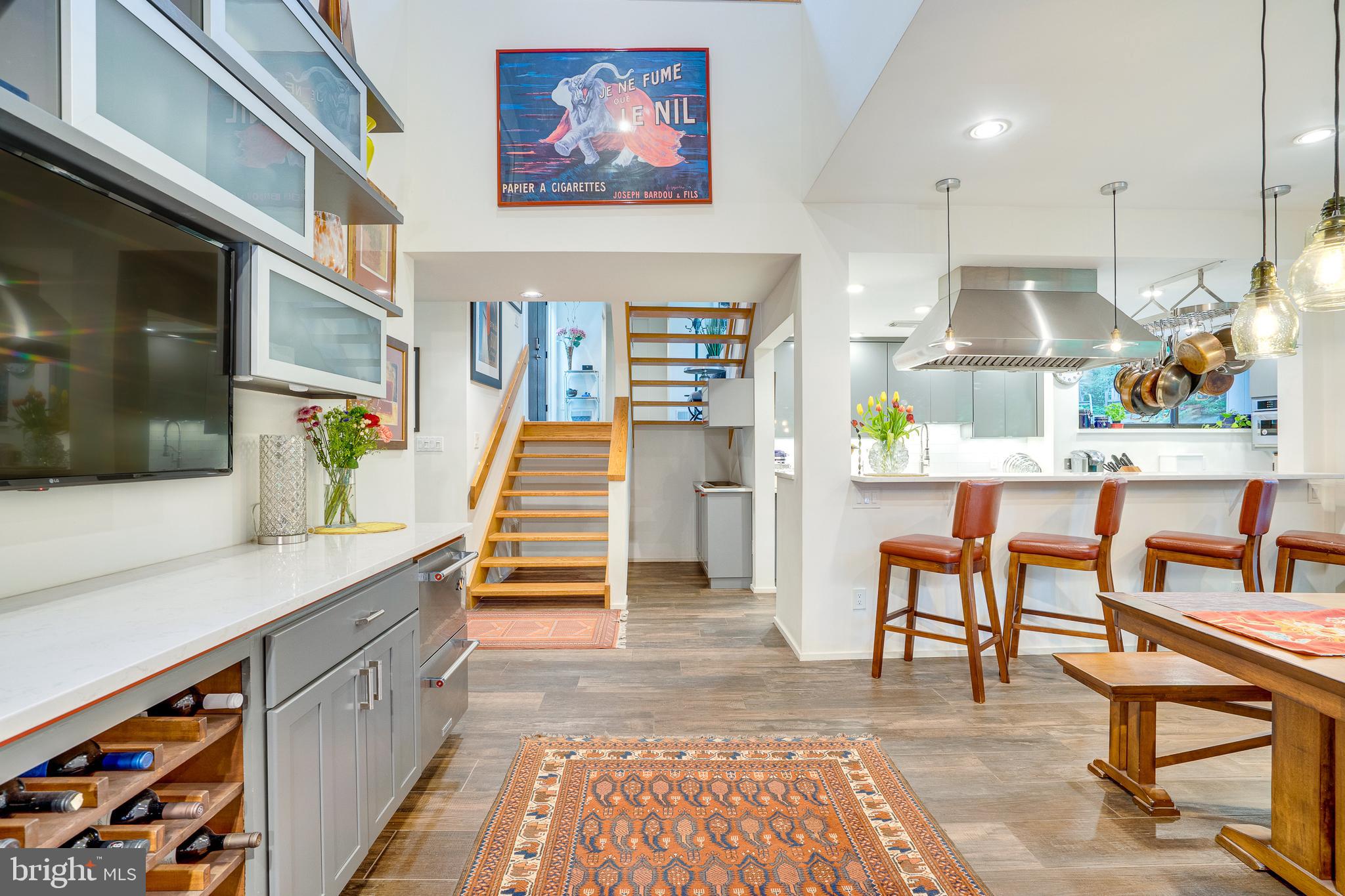 RESTON - Residential