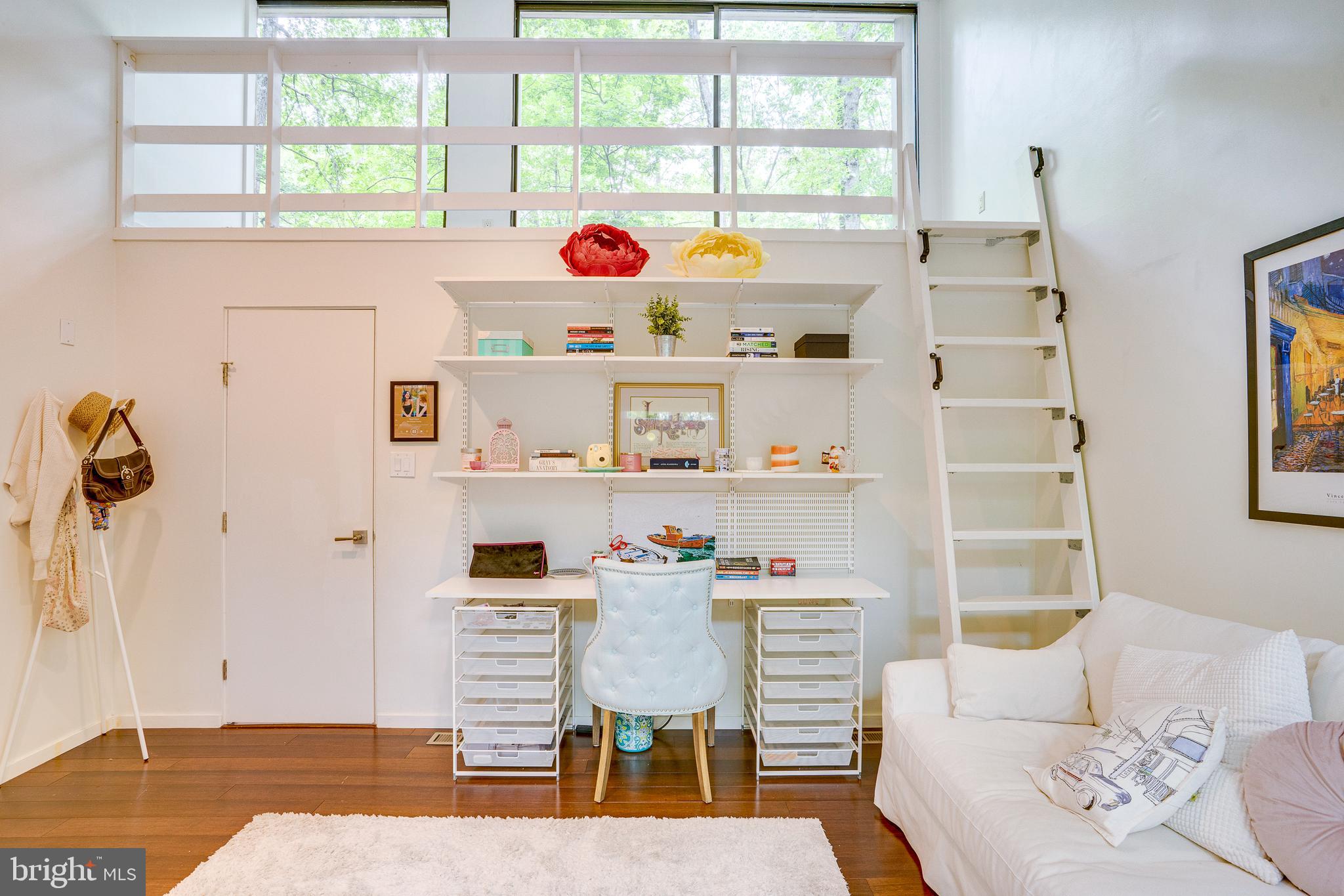 RESTON - Residential