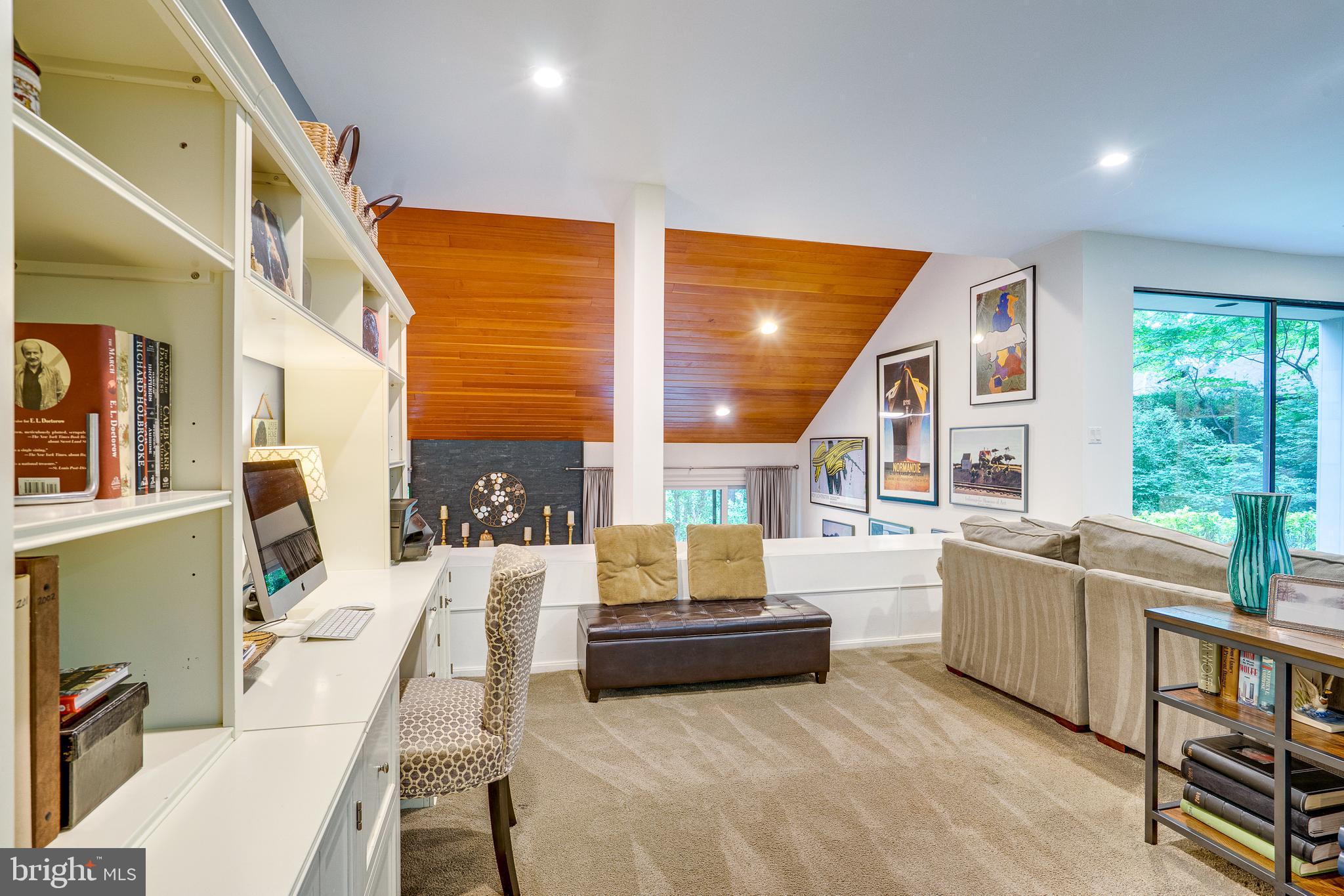 RESTON - Residential