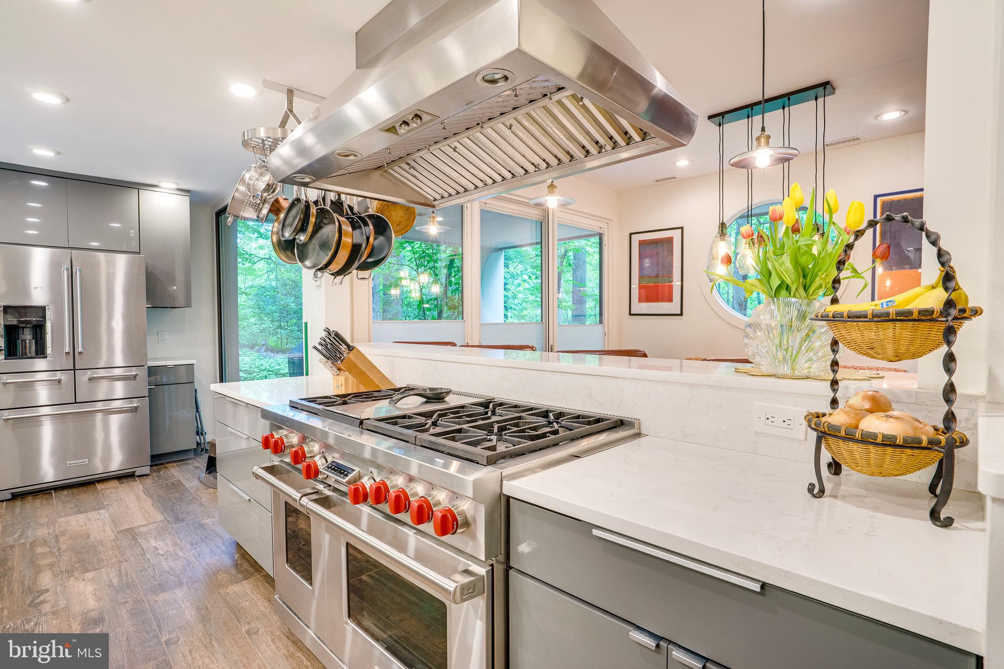 RESTON - Residential