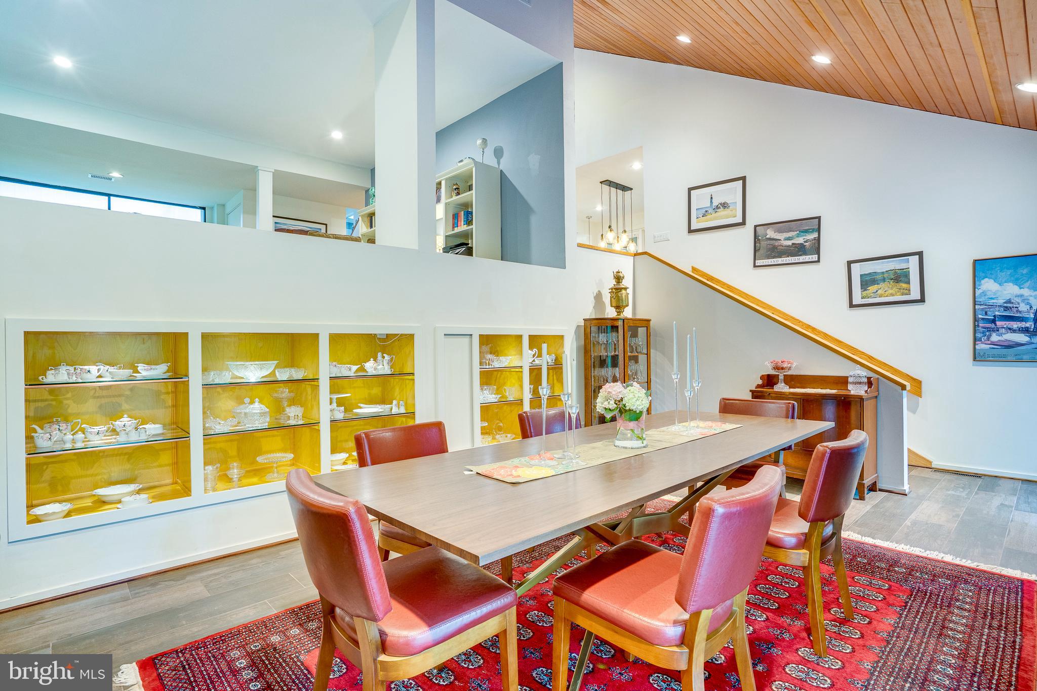 RESTON - Residential