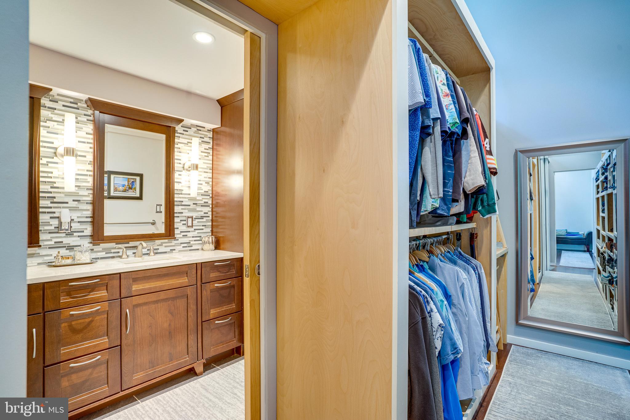 RESTON - Residential