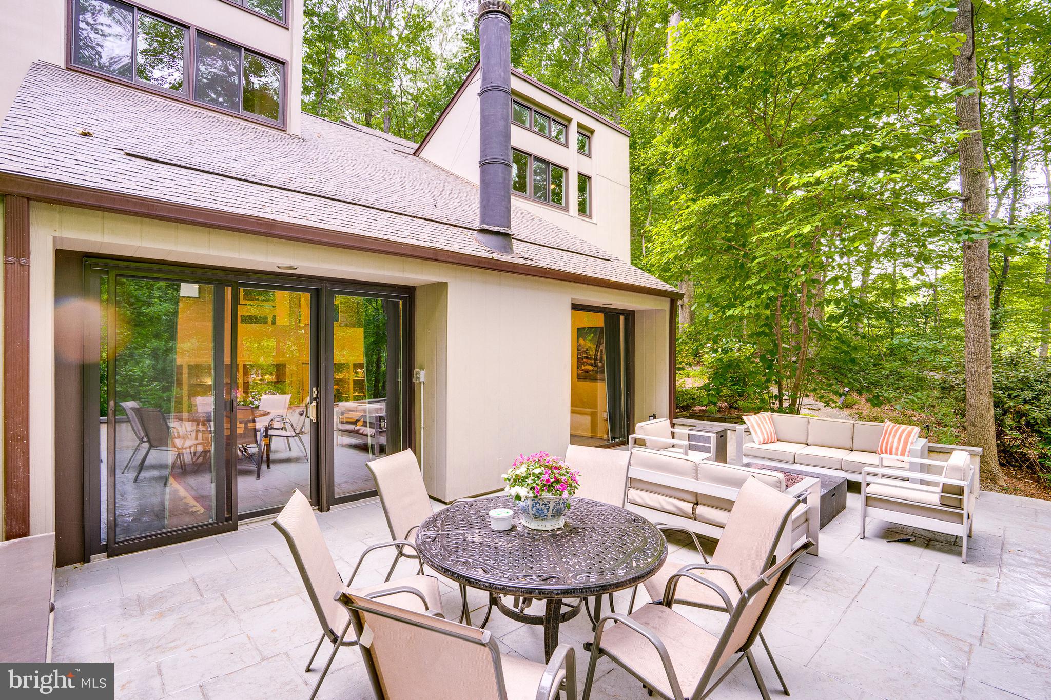 RESTON - Residential