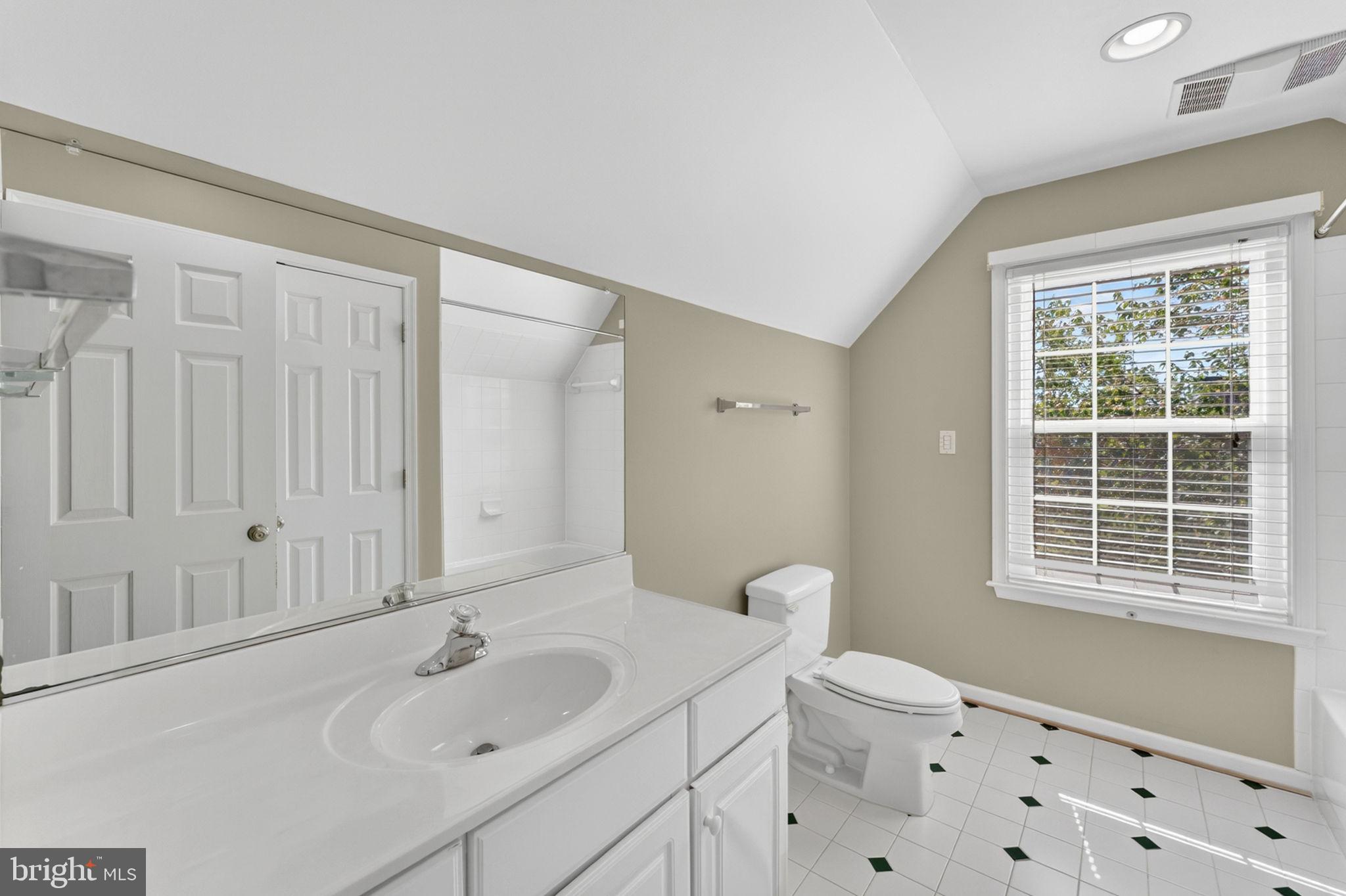 SILVER CUP - Residential