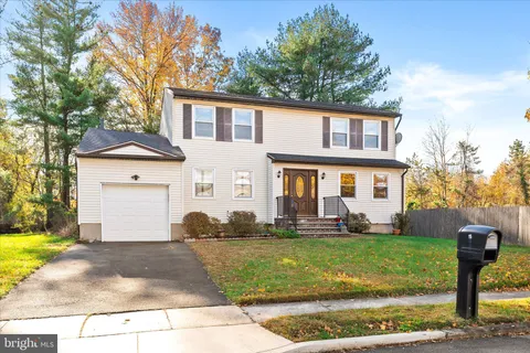 15 Heritage Way, Lawrence Township, NJ MLS: NJME2069448