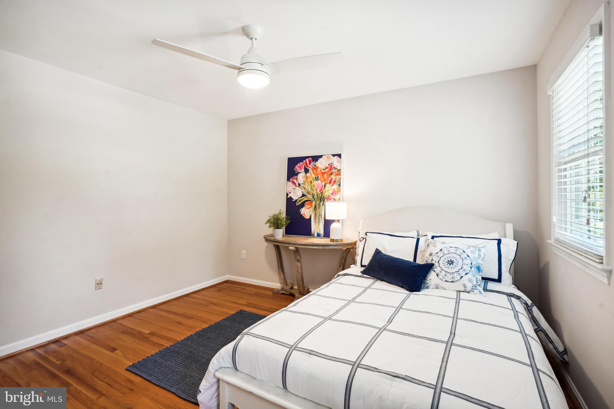 MC LEAN HAMLET - Residential